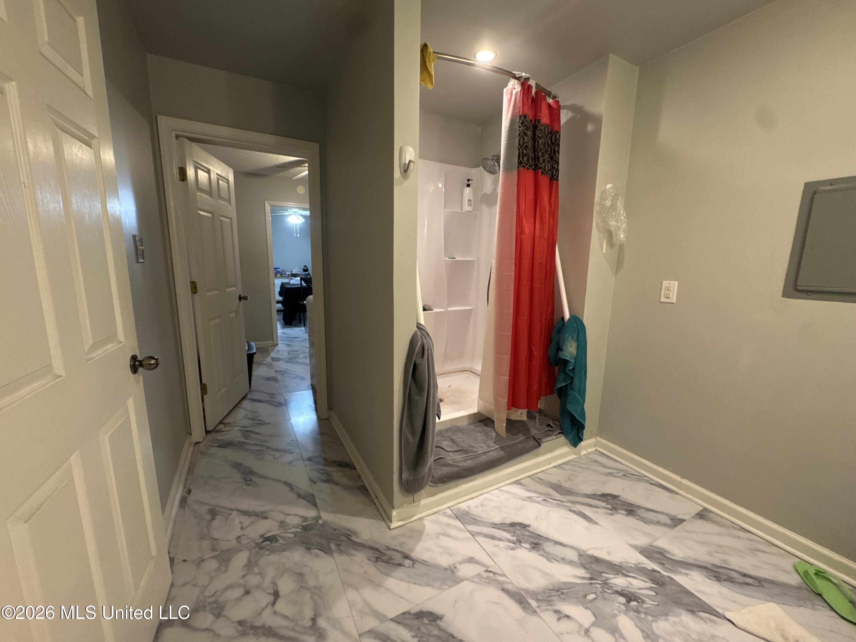 7090 Greenbrook Parkway Property Photo 7