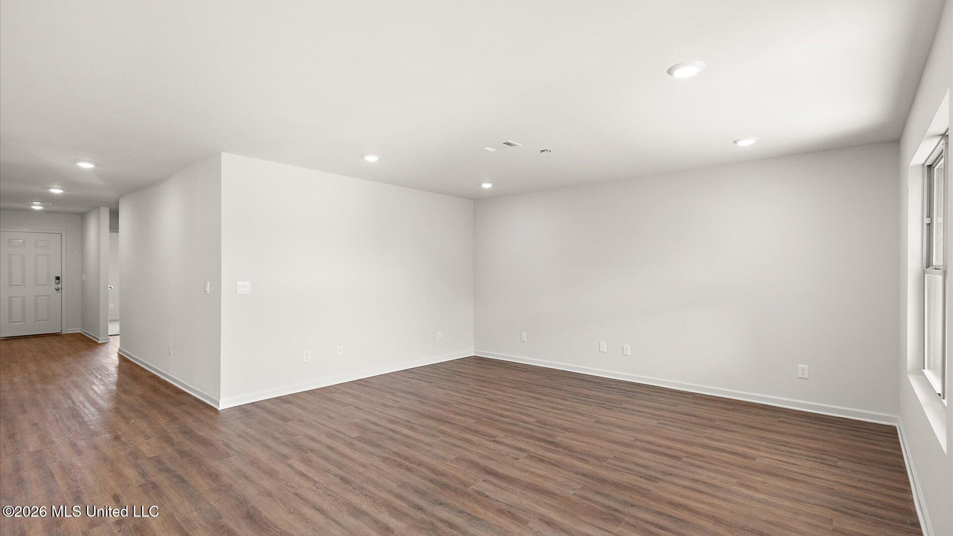 816 Fairway Avenue Property Photo 9