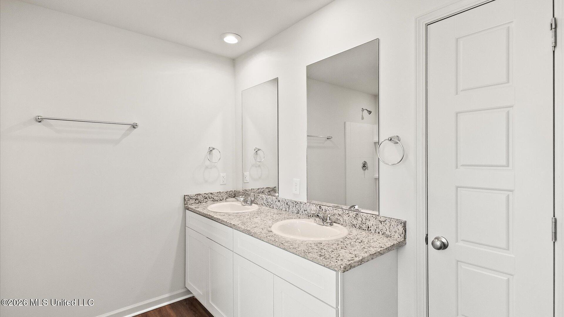 816 Fairway Avenue Property Photo 25