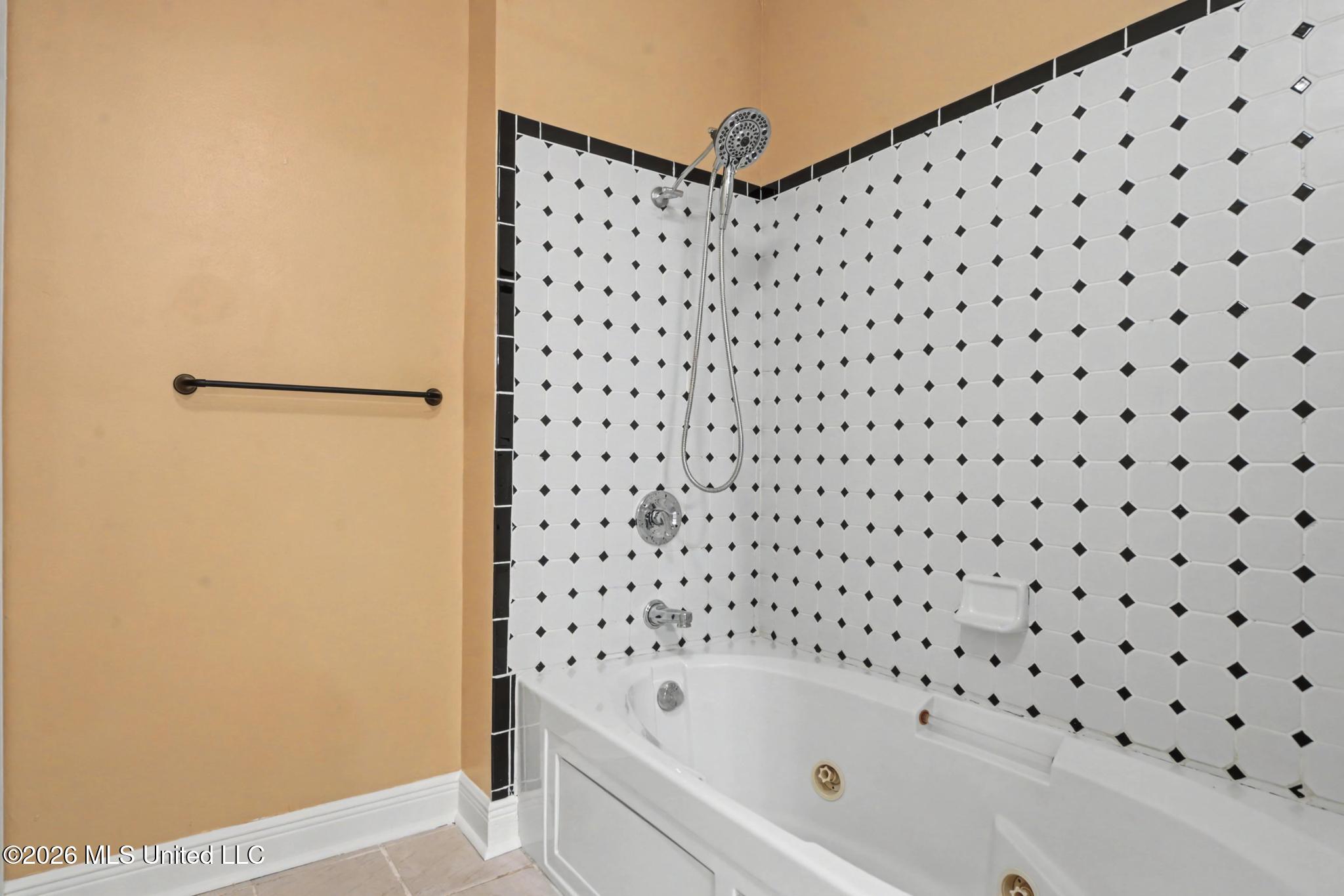 20700 Cameron Lane Property Photo 16