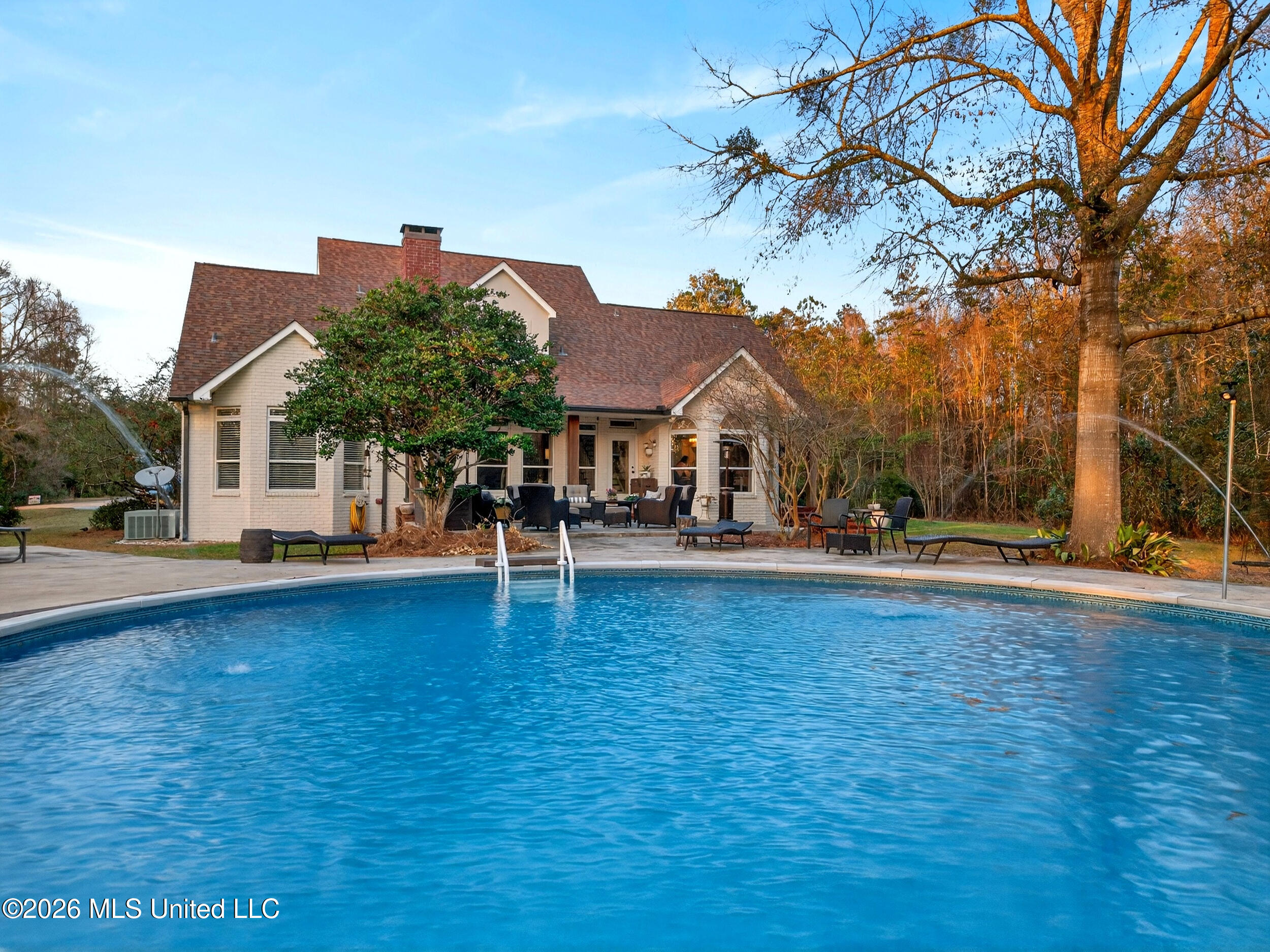 75 N Hill Drive Property Photo 11