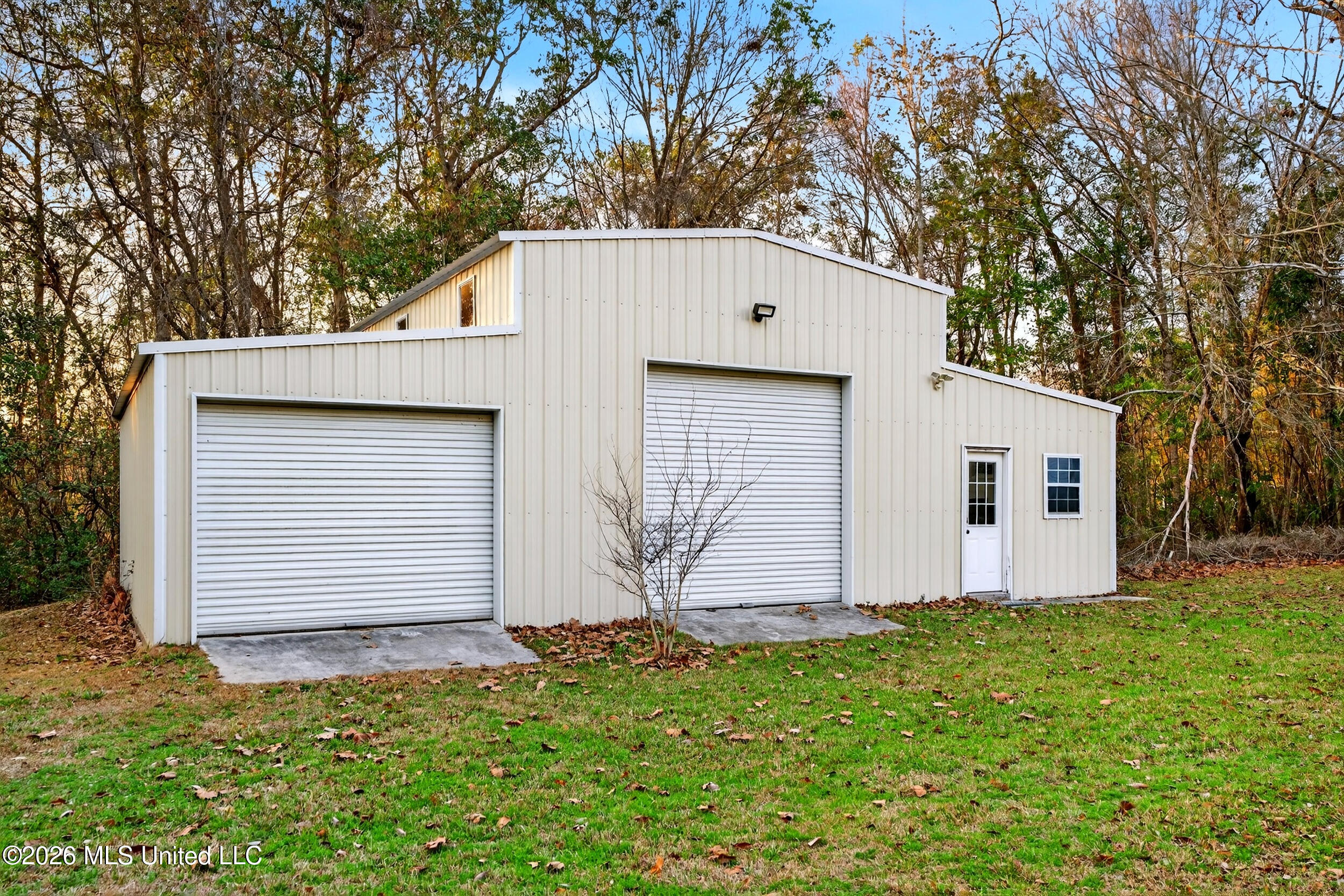 75 N Hill Drive Property Photo 13