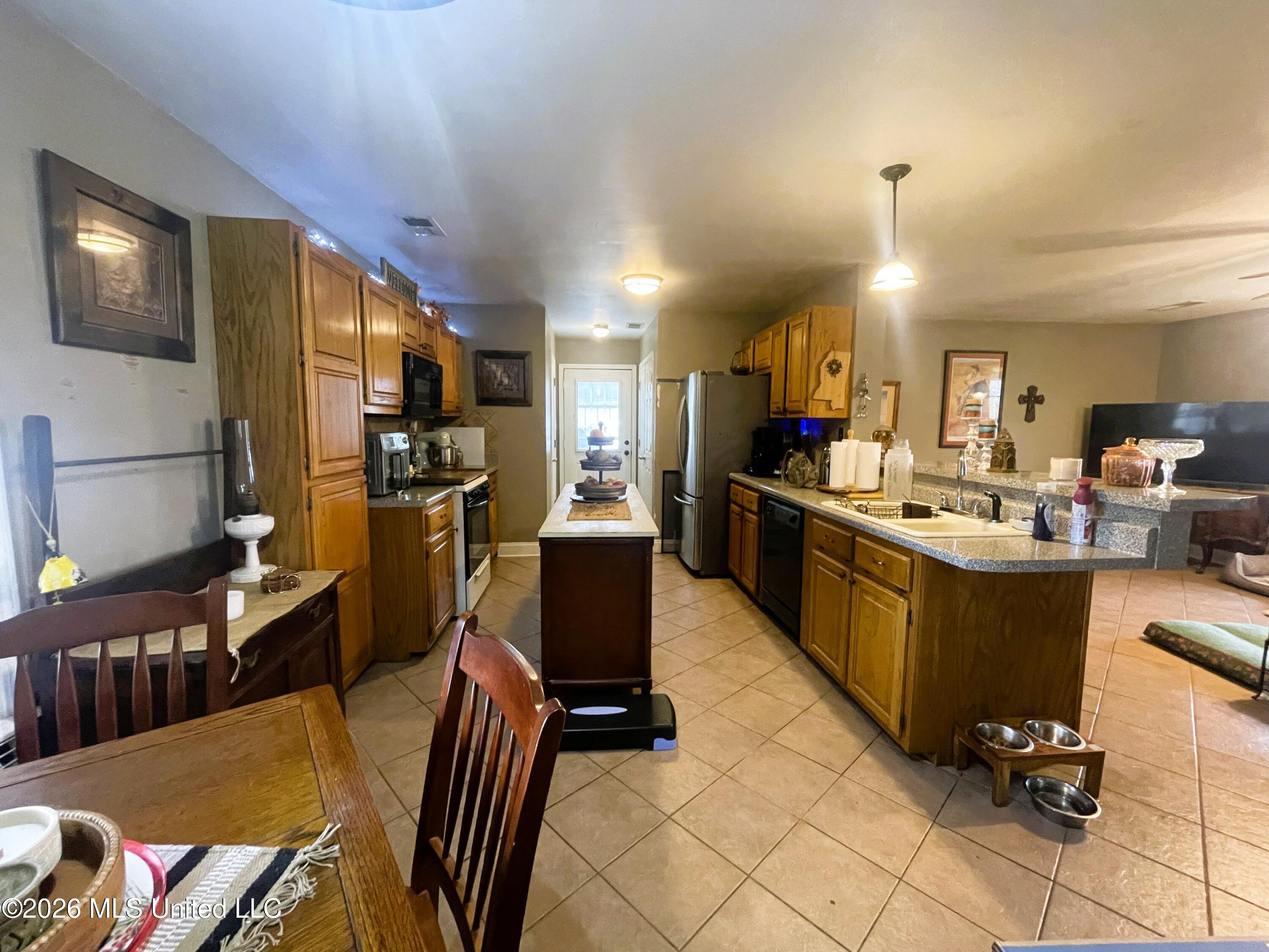 286 Caleb Lane Property Photo 7
