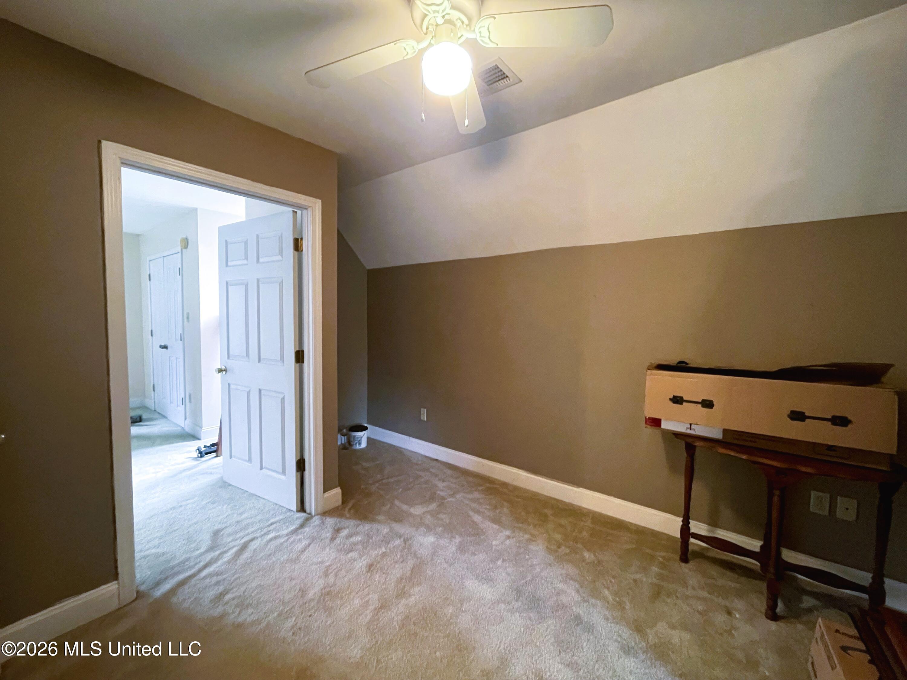 286 Caleb Lane Property Photo 28
