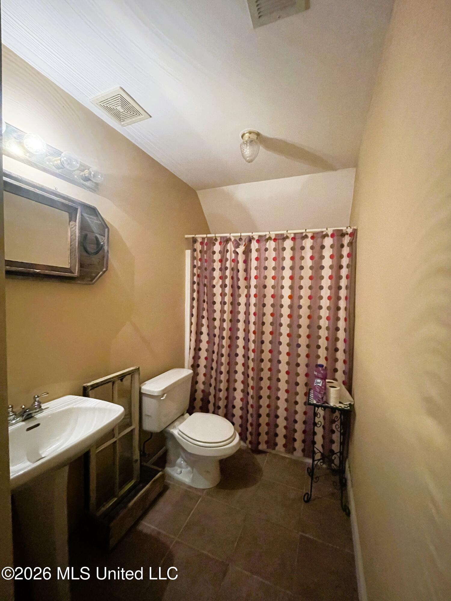 286 Caleb Lane Property Photo 32