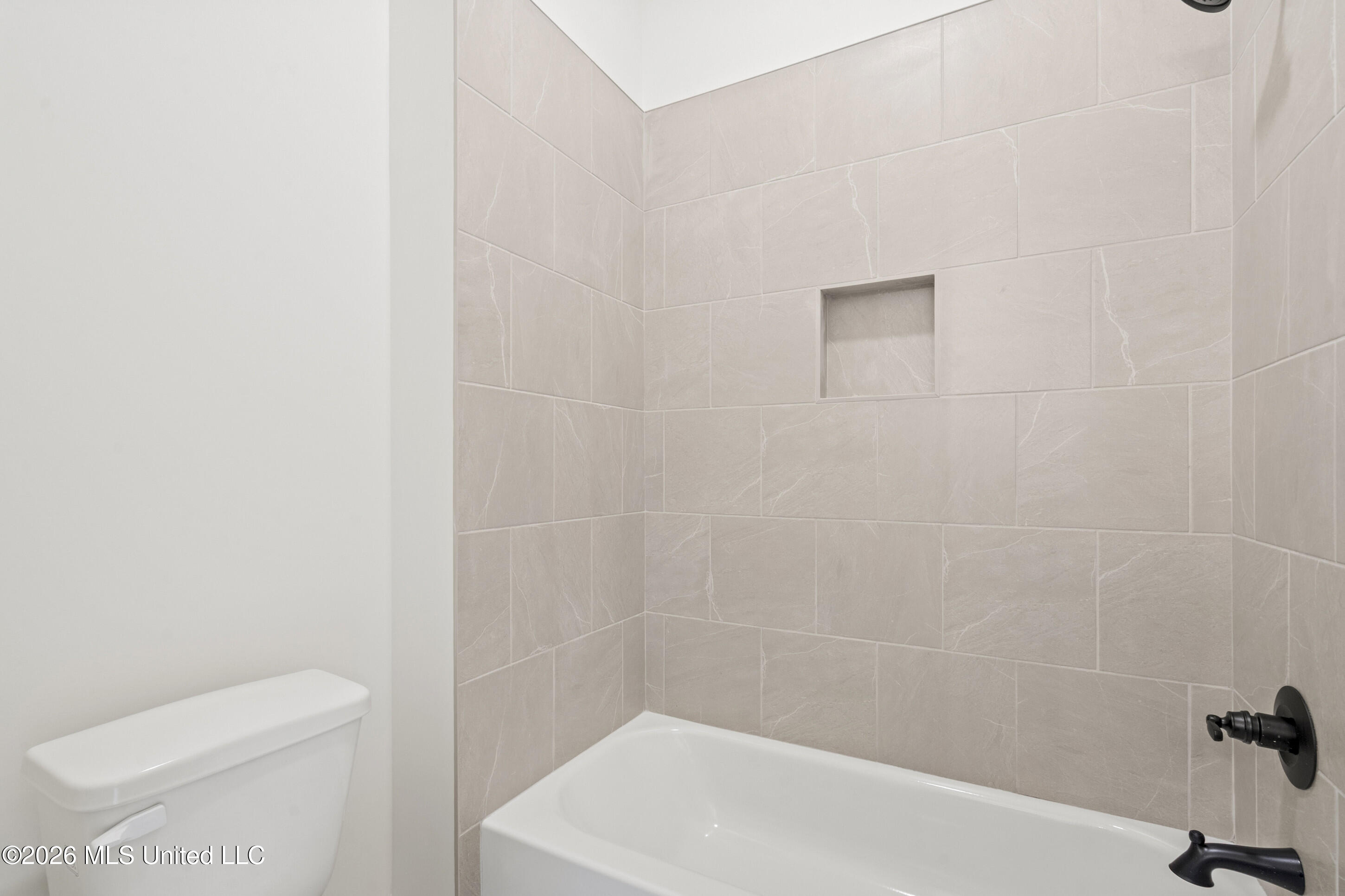 5112 Grays Valley Drive Property Photo 9