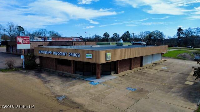 224 Clinton Boulevard Property Photo 1