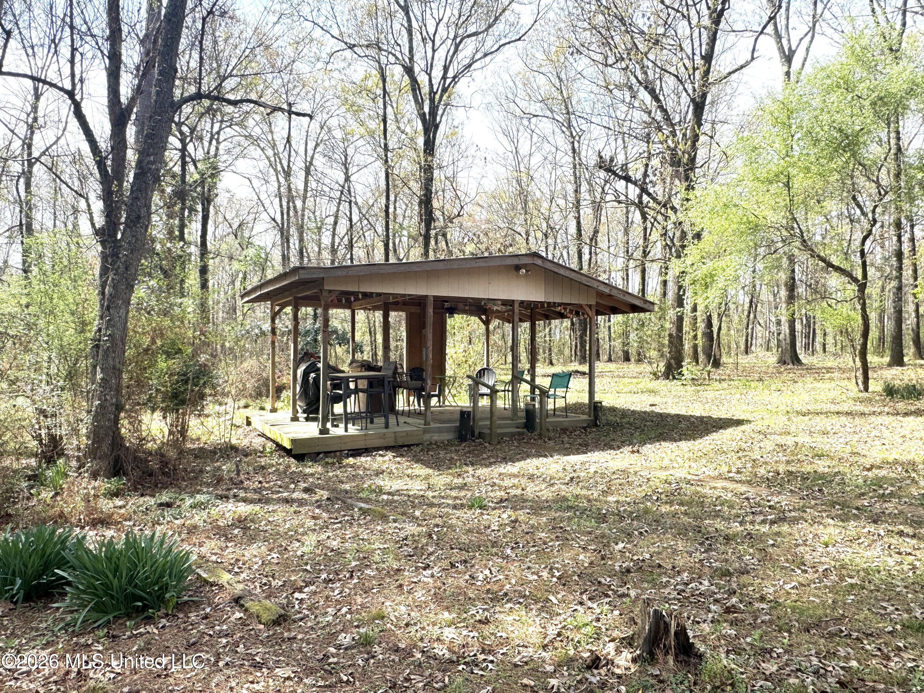 1073 Ratliff Ferry Road Property Photo 8