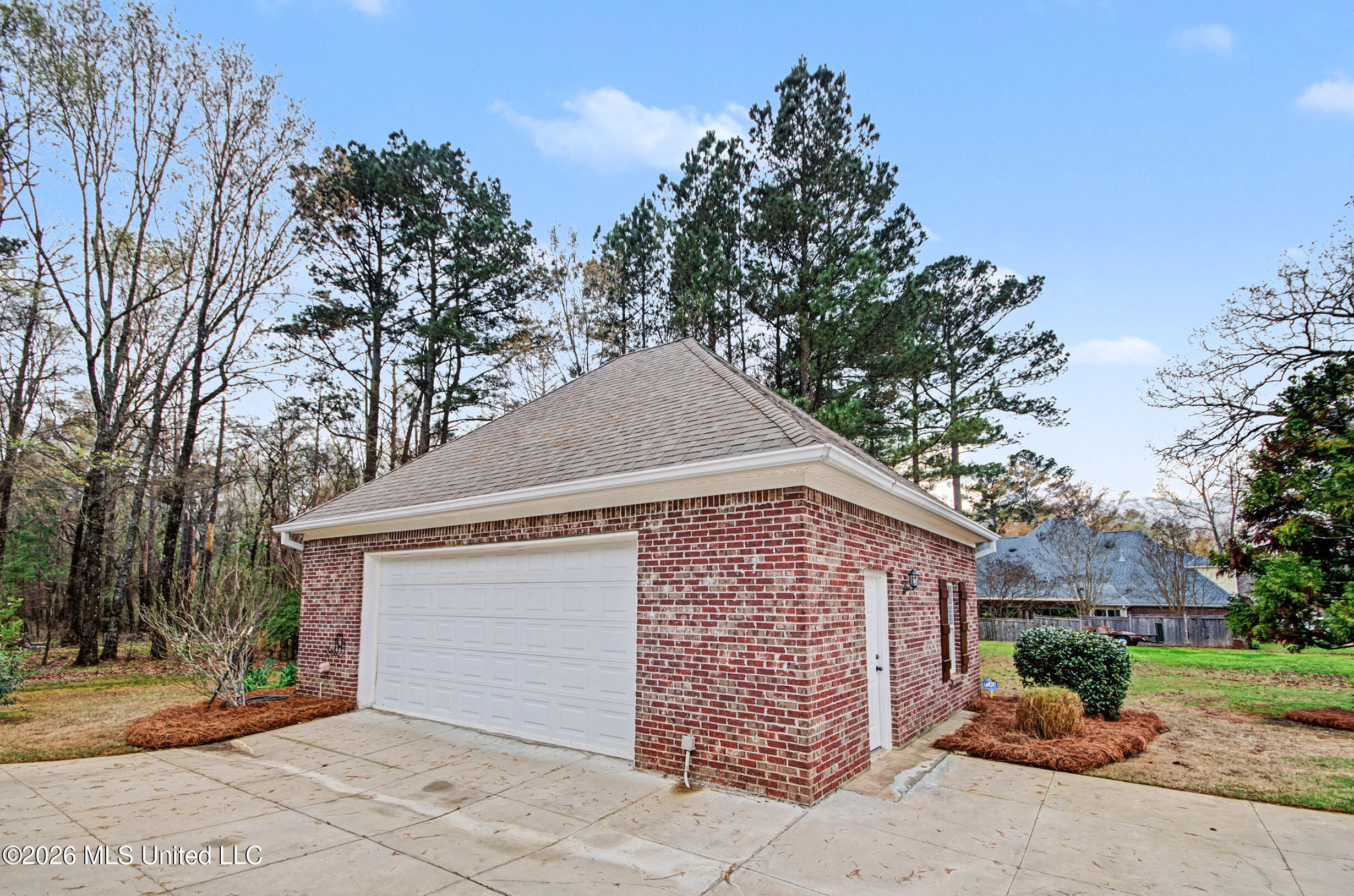 512 Susannah Drive Property Photo 8