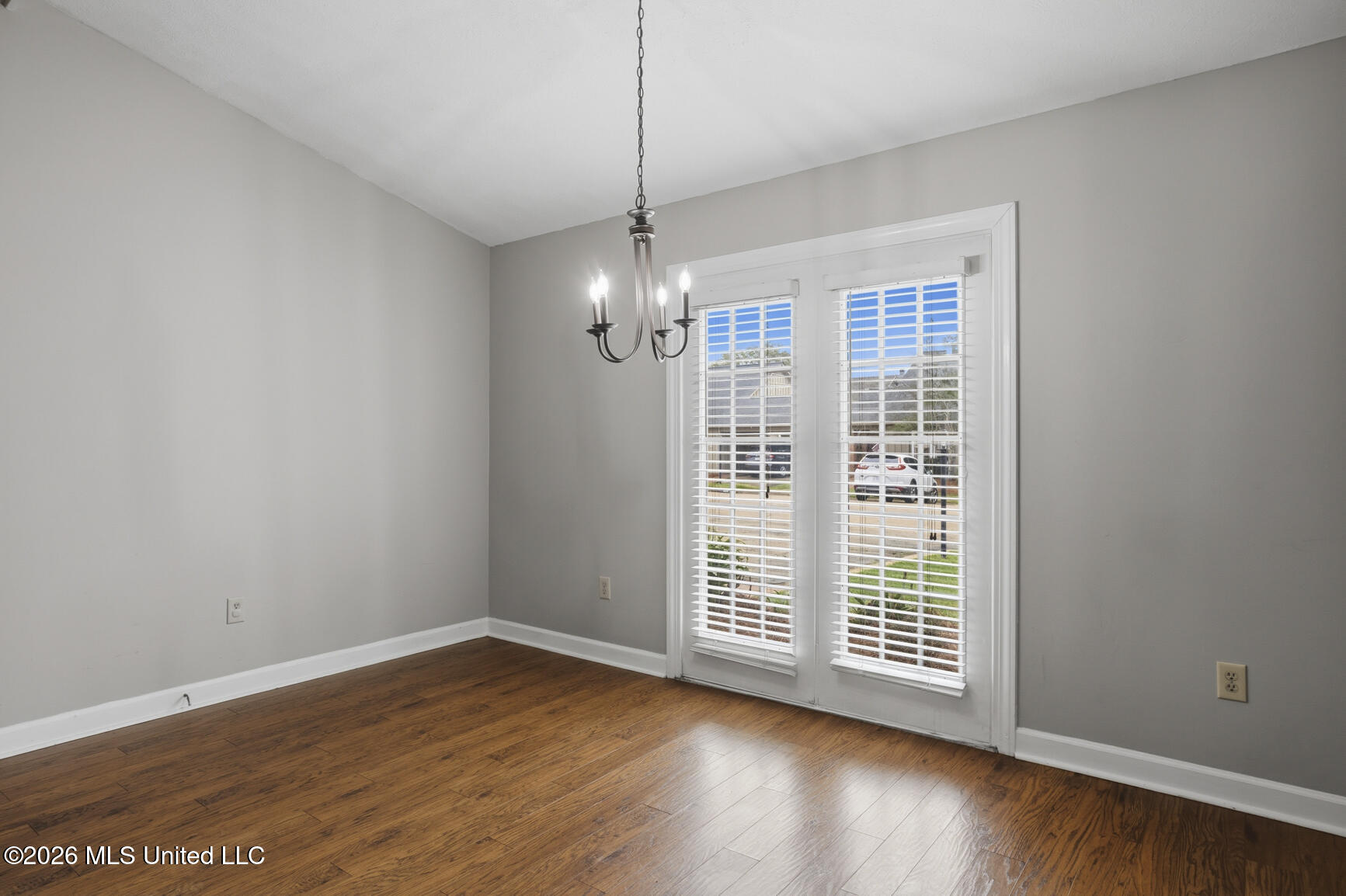 309 River Place Property Photo 5