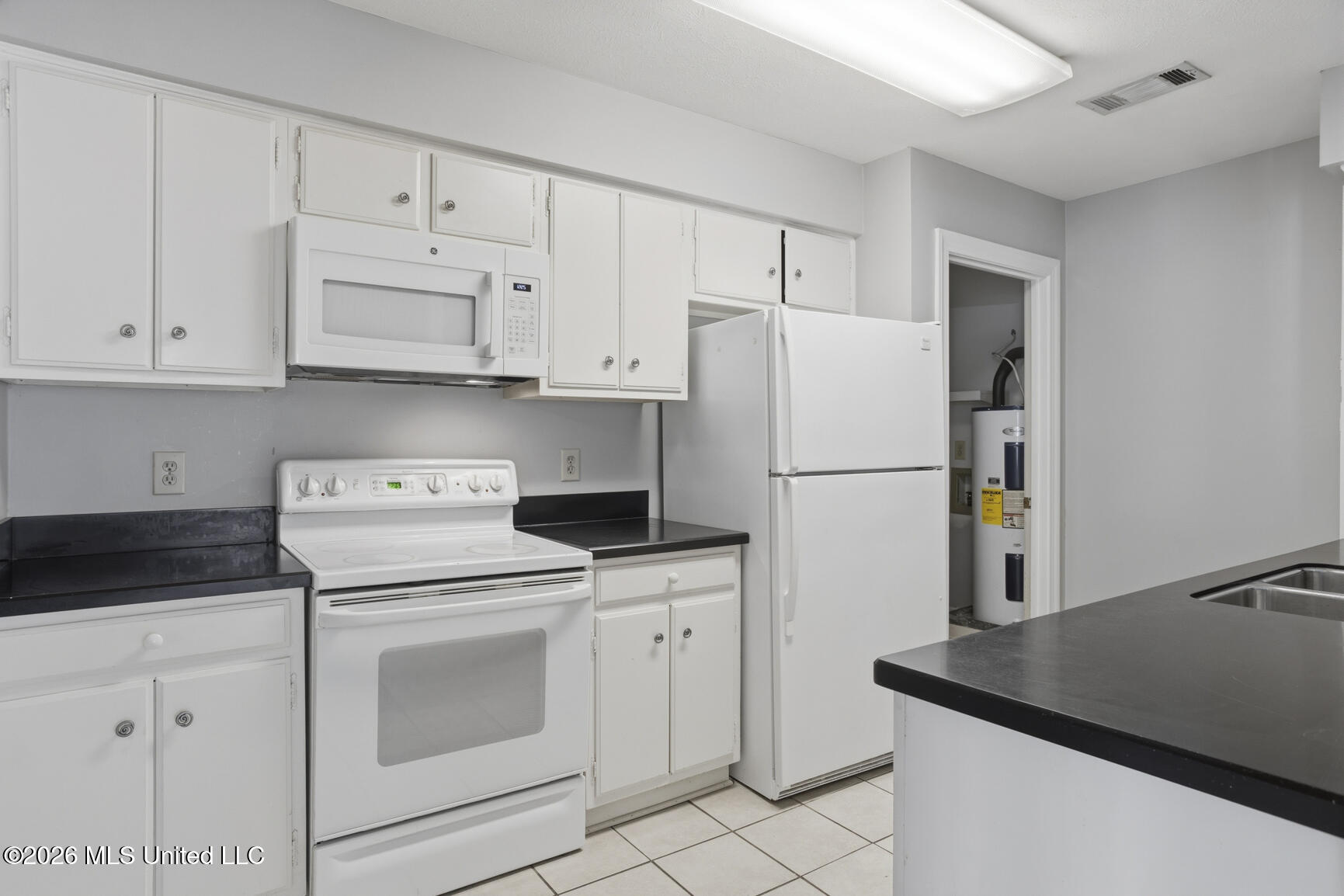 309 River Place Property Photo 8