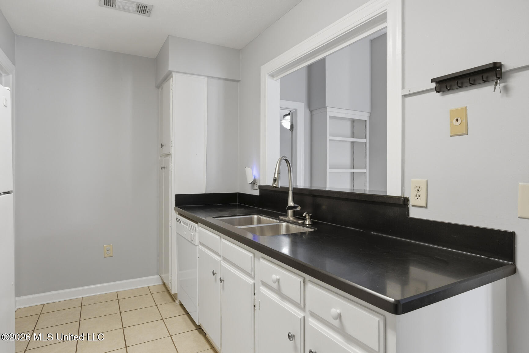 309 River Place Property Photo 10