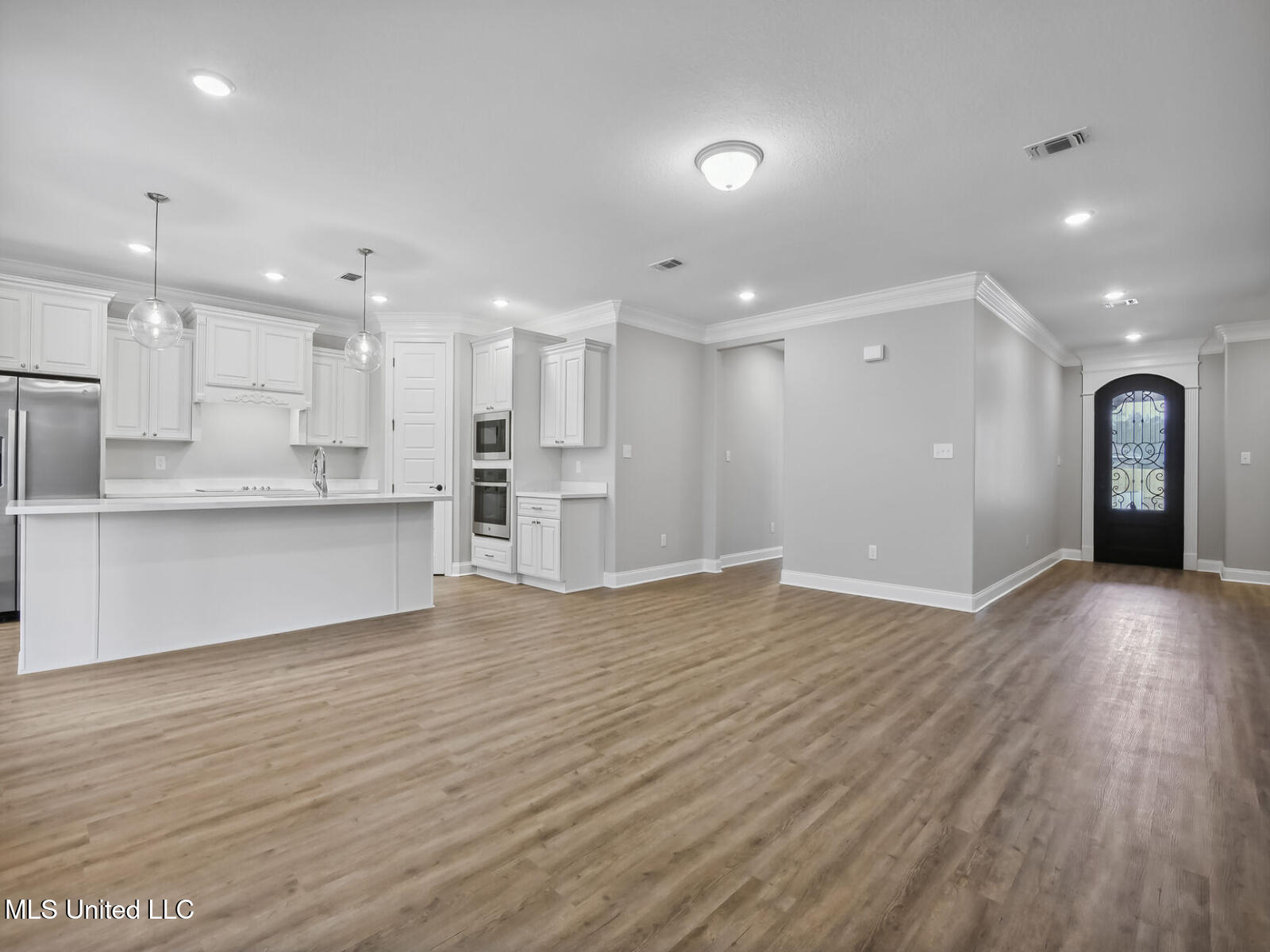 10416 Landon Meadows Drive Property Photo 8