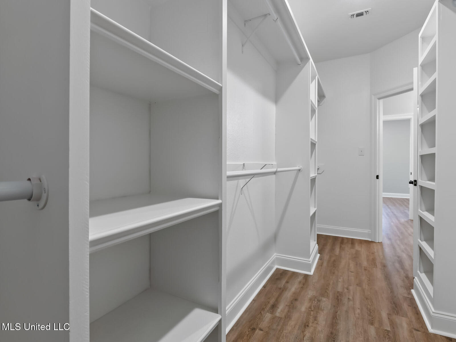 10416 Landon Meadows Drive Property Photo 16