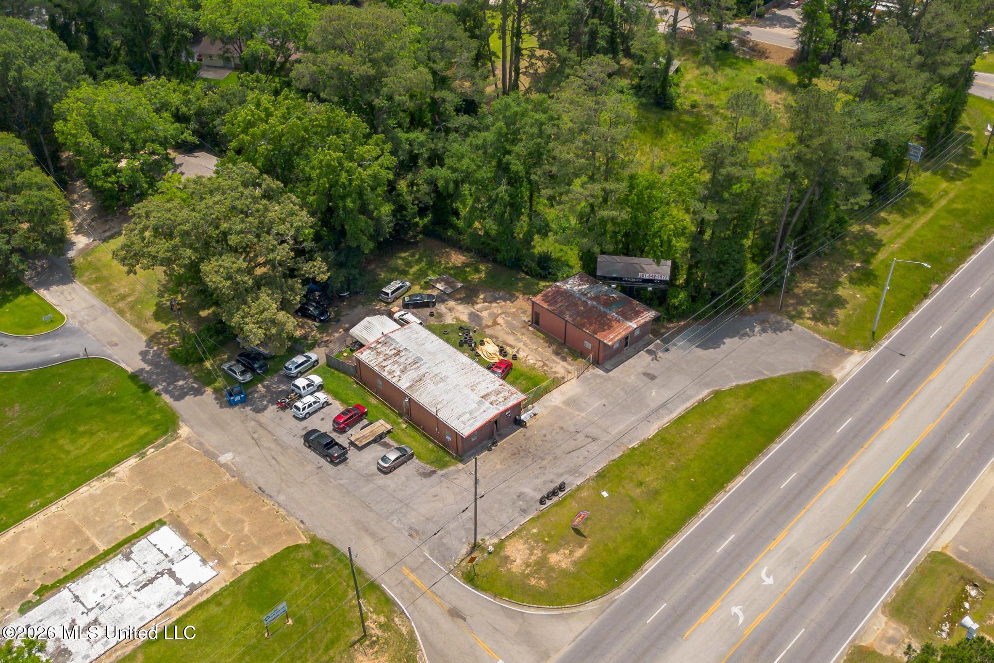 2909&2913 Hwy 15 N Property Photo 12