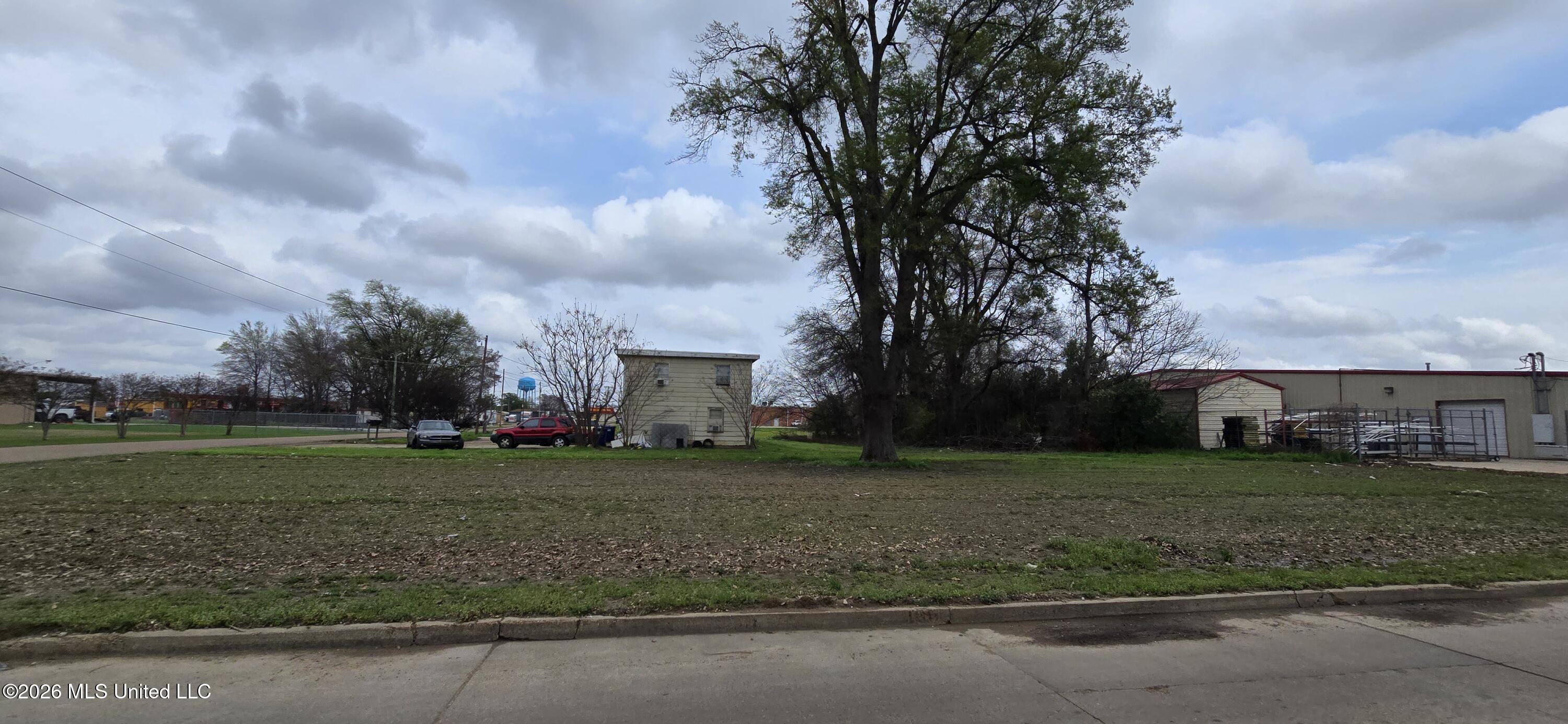 102 Second Street Property Photo 9