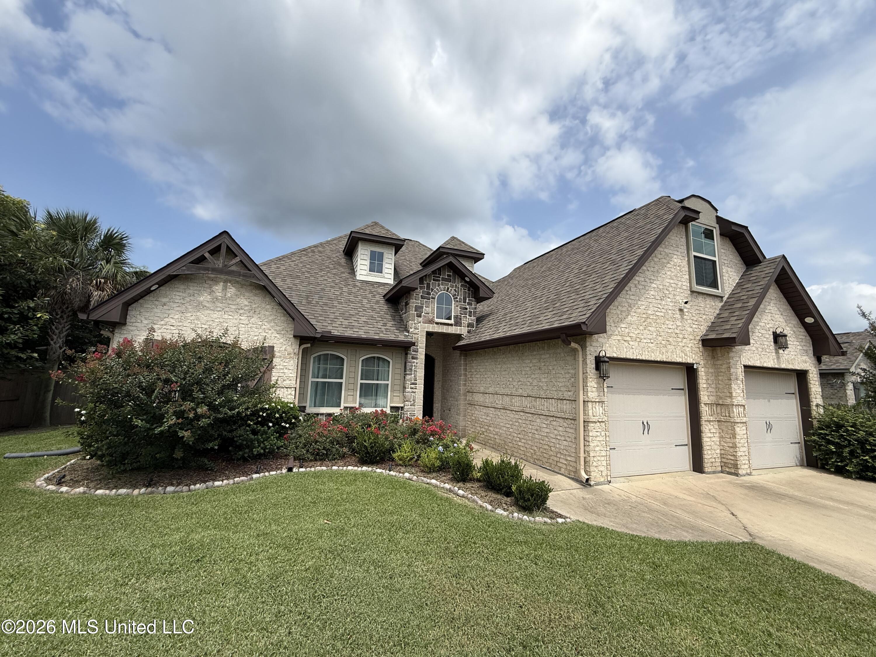 10415 E Landon Green Circle Property Photo 1