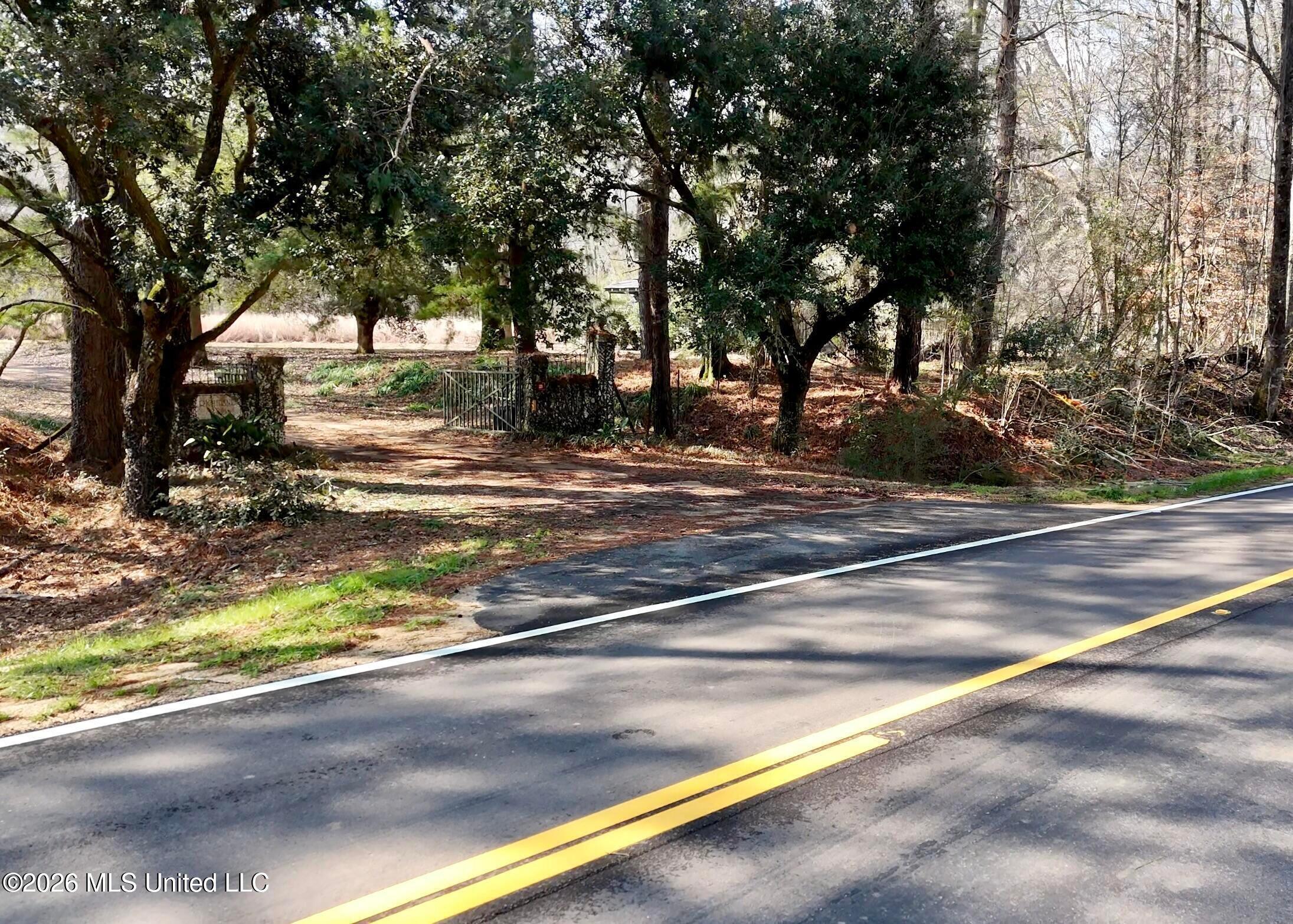 9227 River Road Property Photo 6