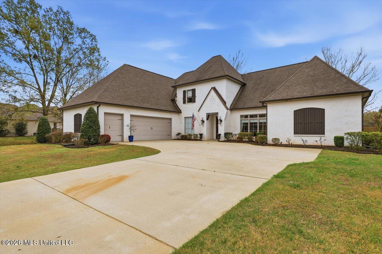 387 Caroline Boulevard Property Photo 1