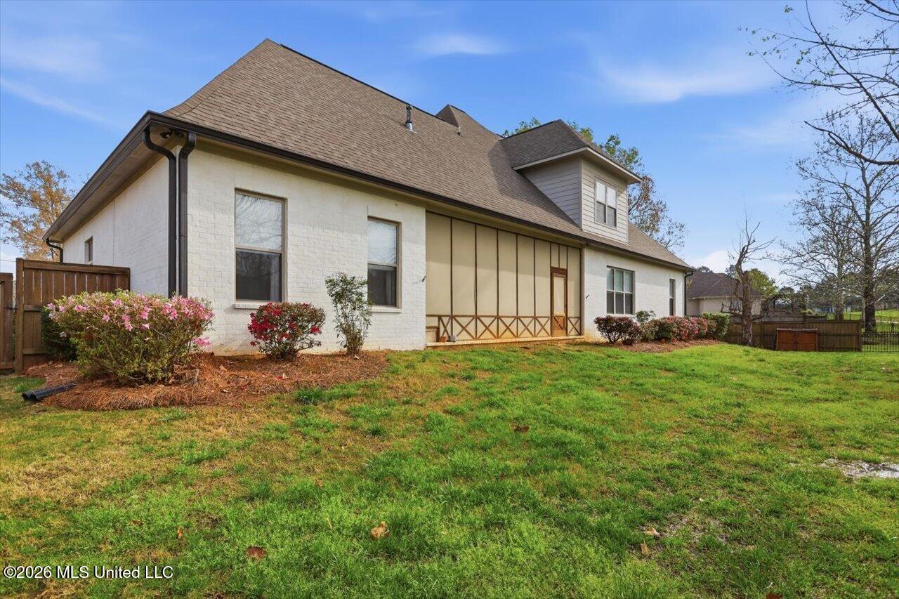 387 Caroline Boulevard Property Photo 37