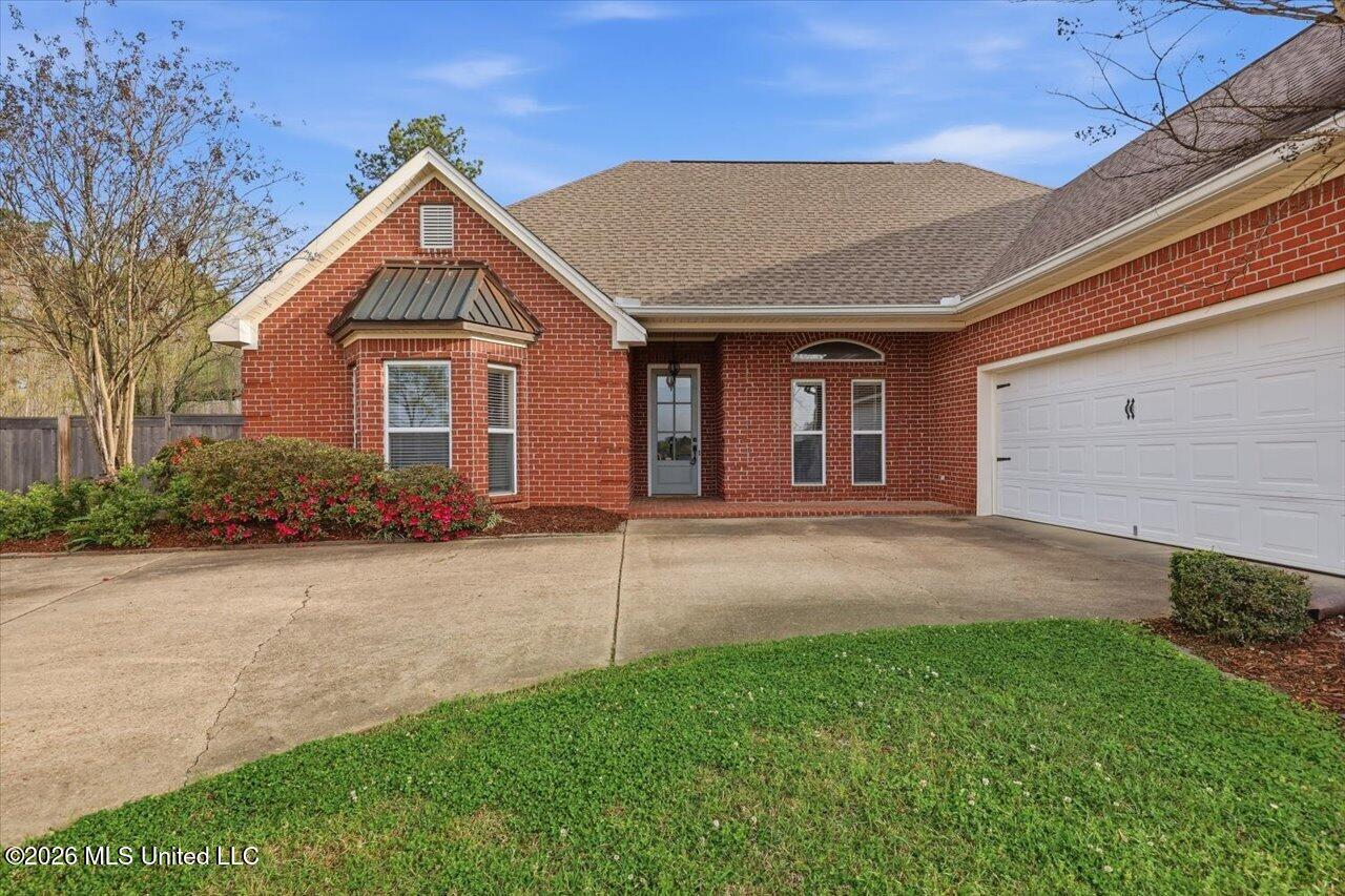 105 Oak Meadow Drive Property Photo 2