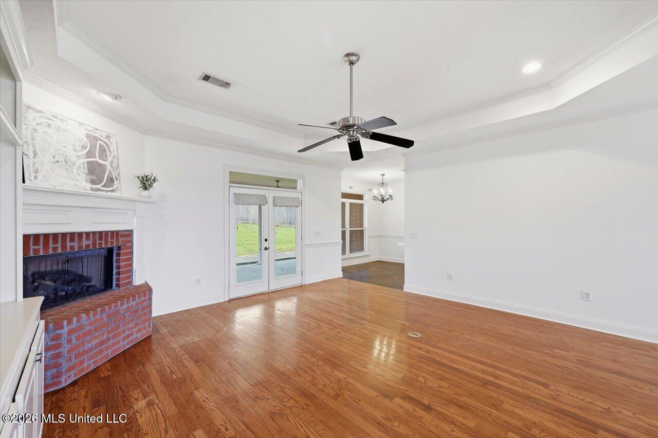 105 Oak Meadow Drive Property Photo 6