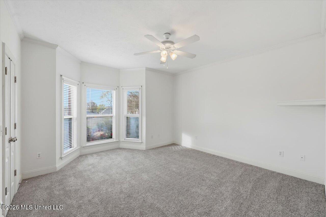 105 Oak Meadow Drive Property Photo 22