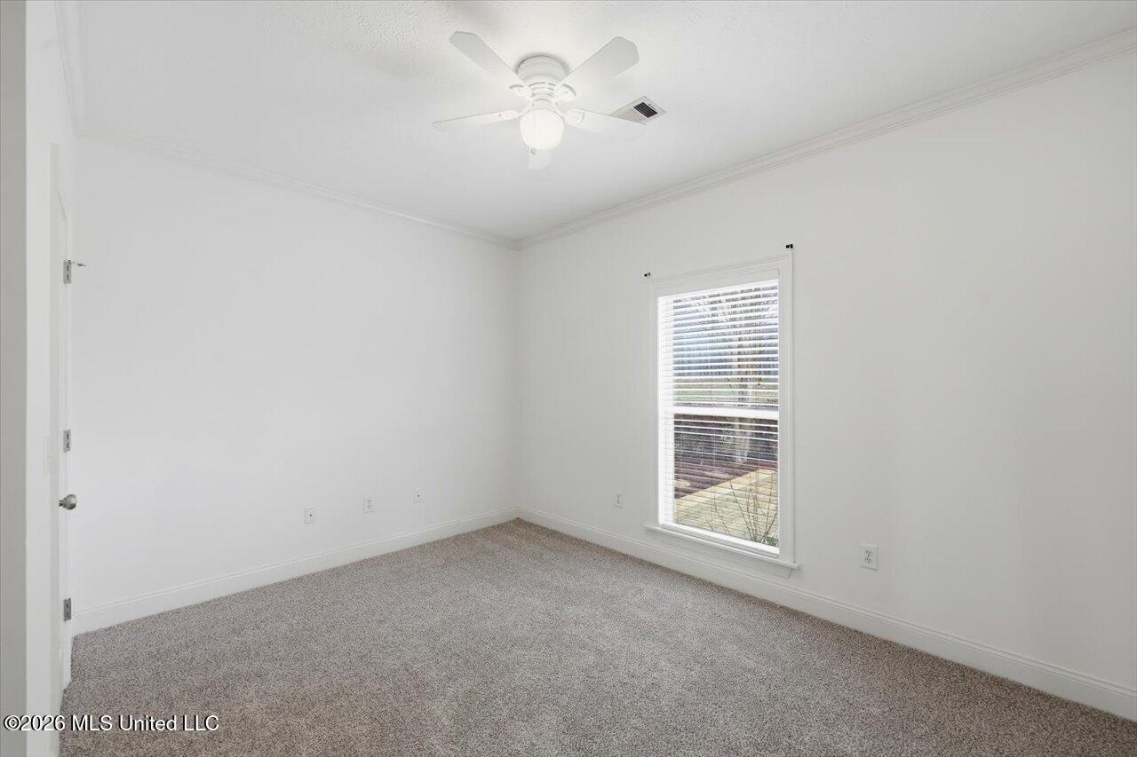 105 Oak Meadow Drive Property Photo 23