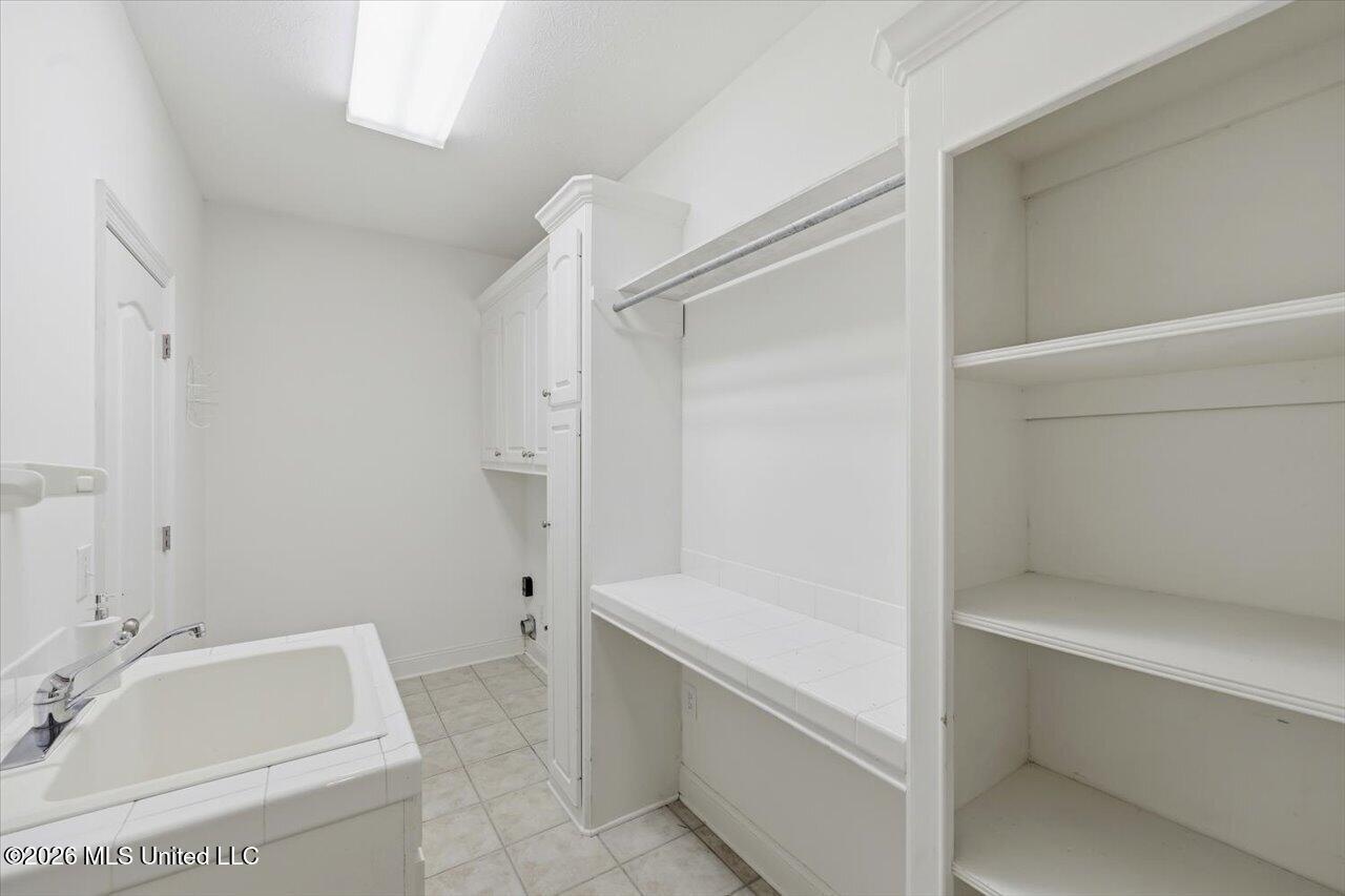 105 Oak Meadow Drive Property Photo 29