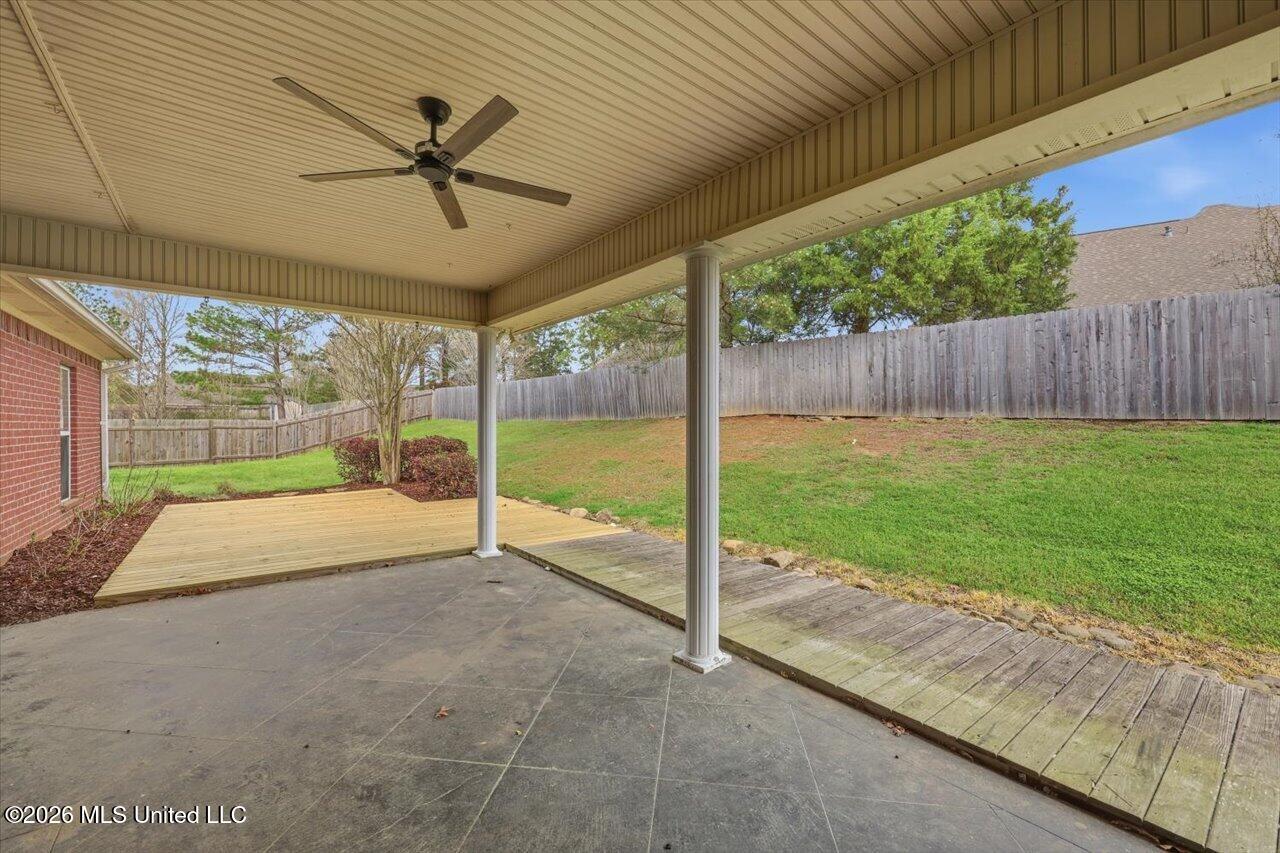 105 Oak Meadow Drive Property Photo 30