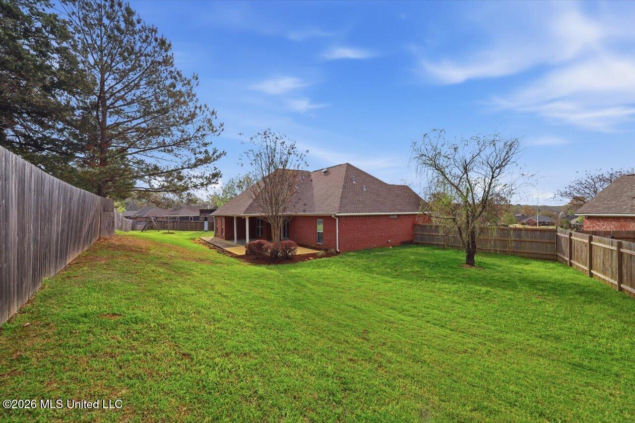105 Oak Meadow Drive Property Photo 34