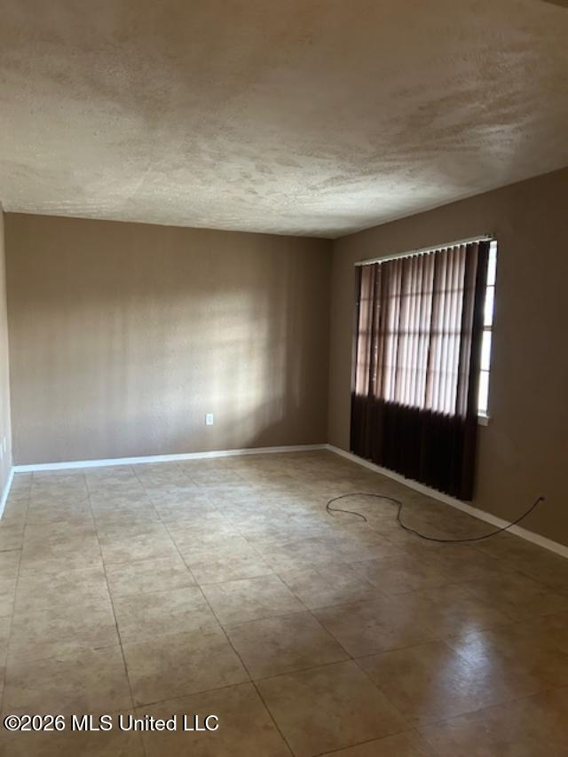 275 Myer Avenue Property Photo 4