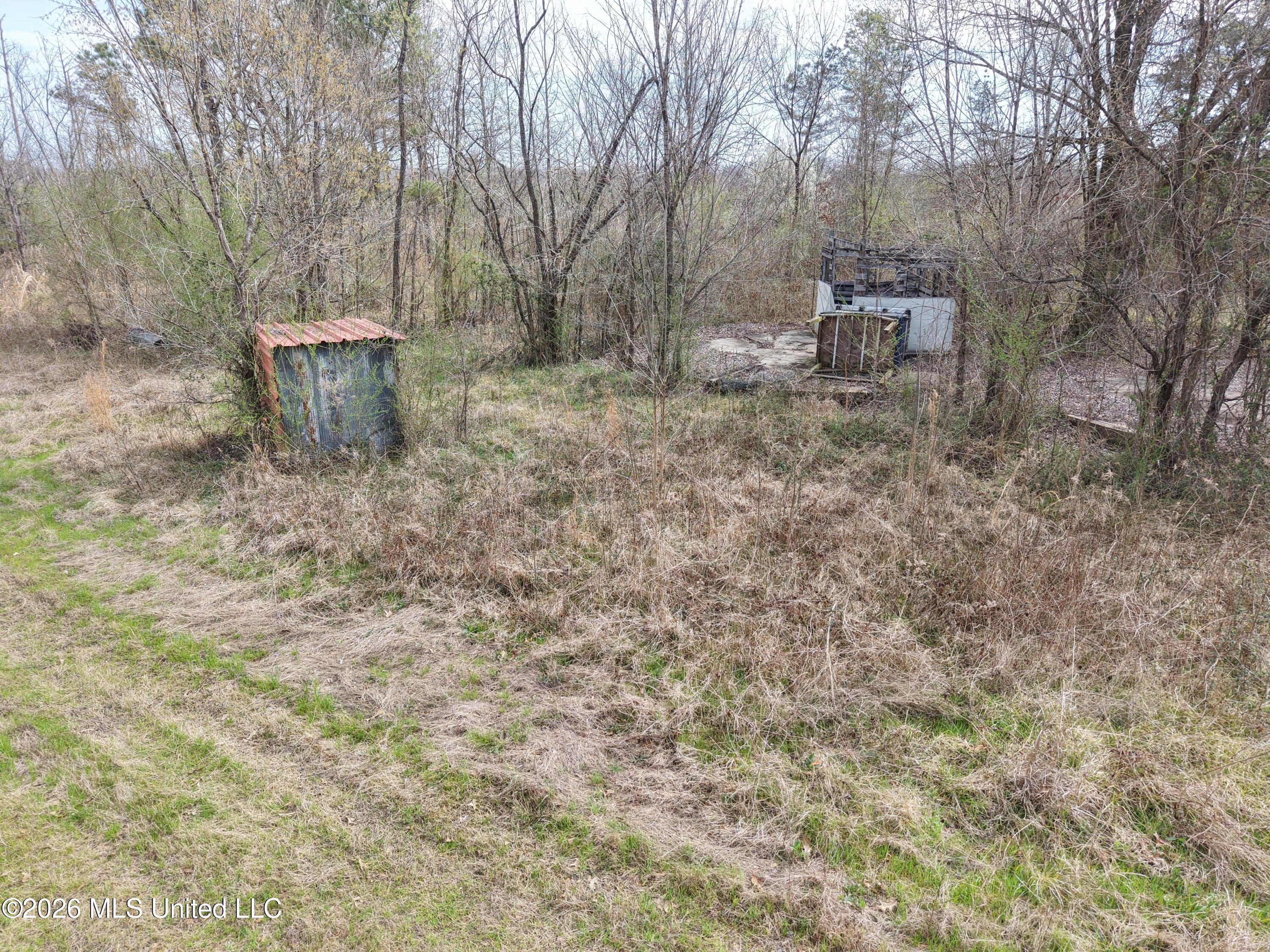 002 Reed Road Property Photo 6