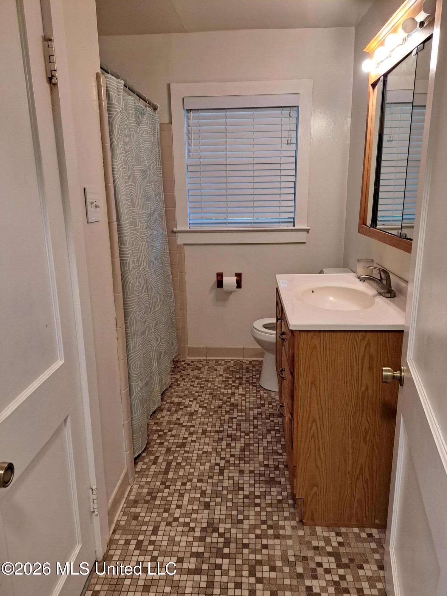 5106 Lawson Avenue Property Photo 15