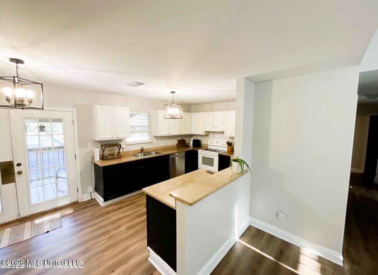 15526 Omas Road Property Photo 8