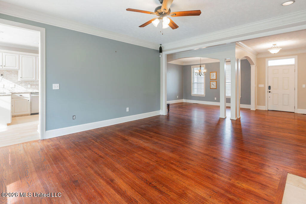 102 Hickory Hills Drive Property Photo 13
