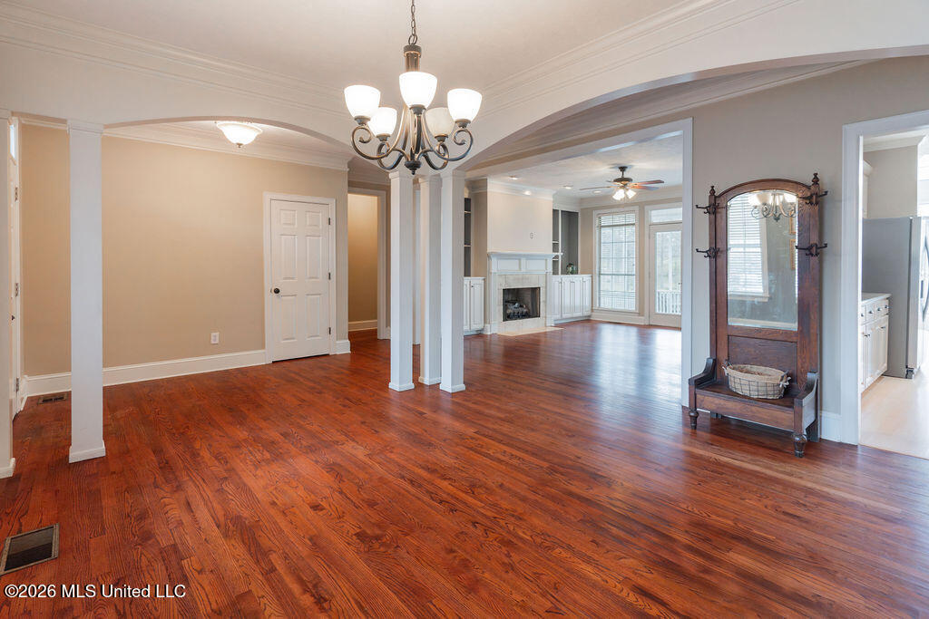 102 Hickory Hills Drive Property Photo 16