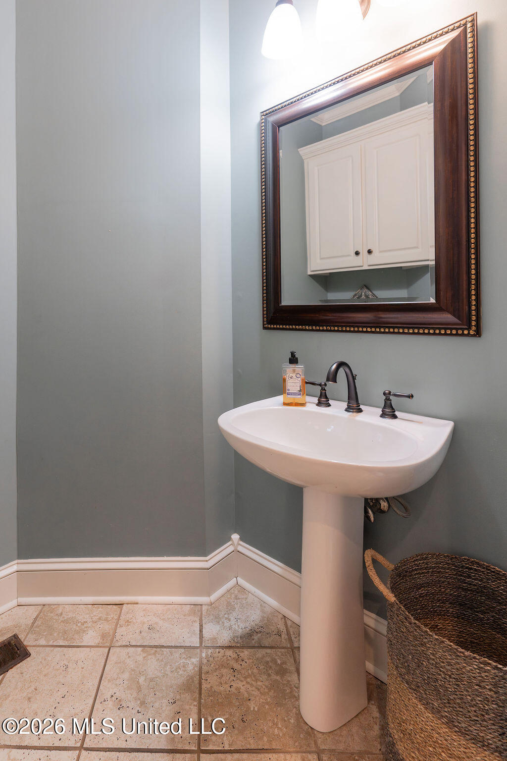 102 Hickory Hills Drive Property Photo 27
