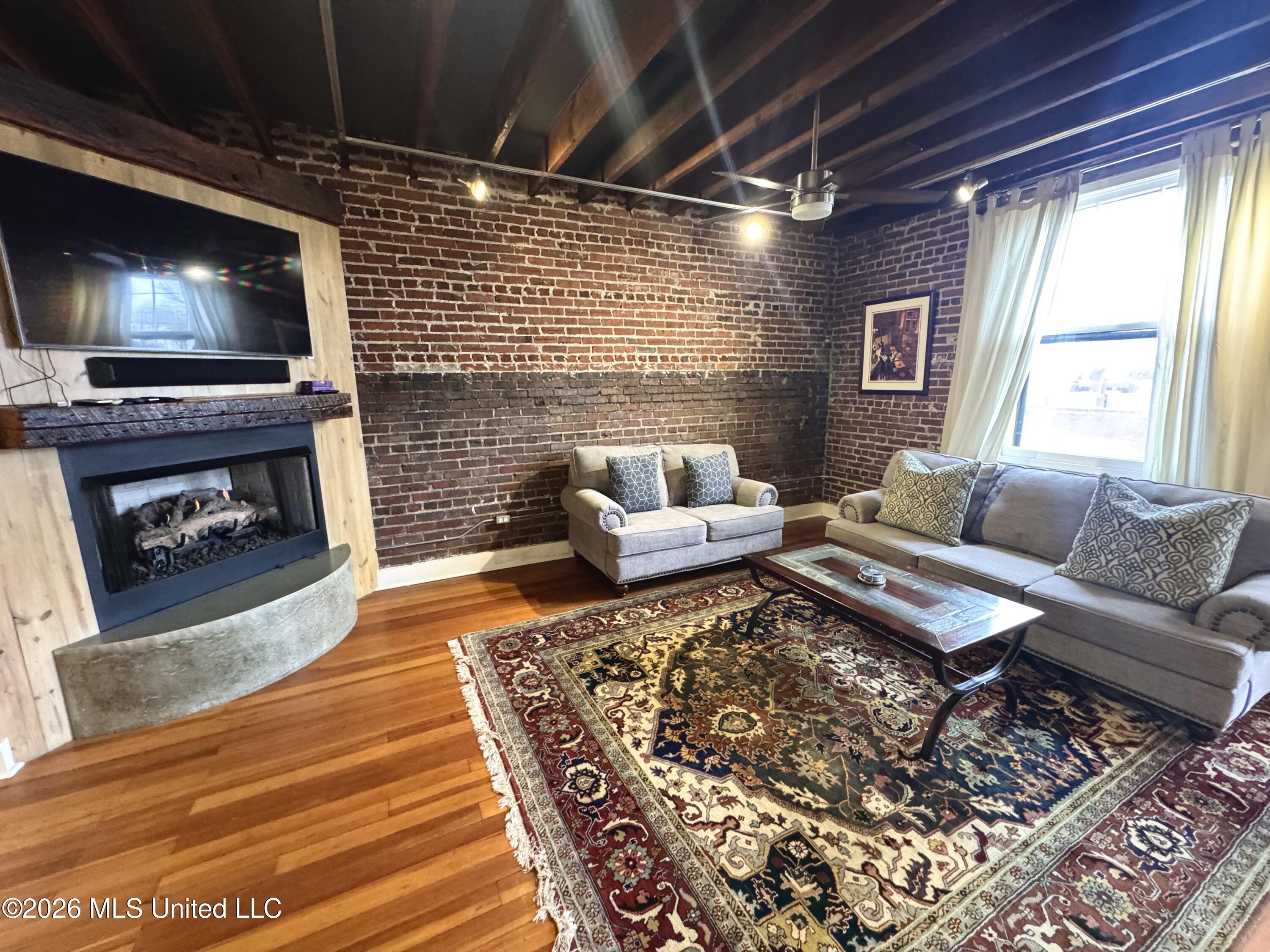 228 Yazoo Avenue Property Photo 3