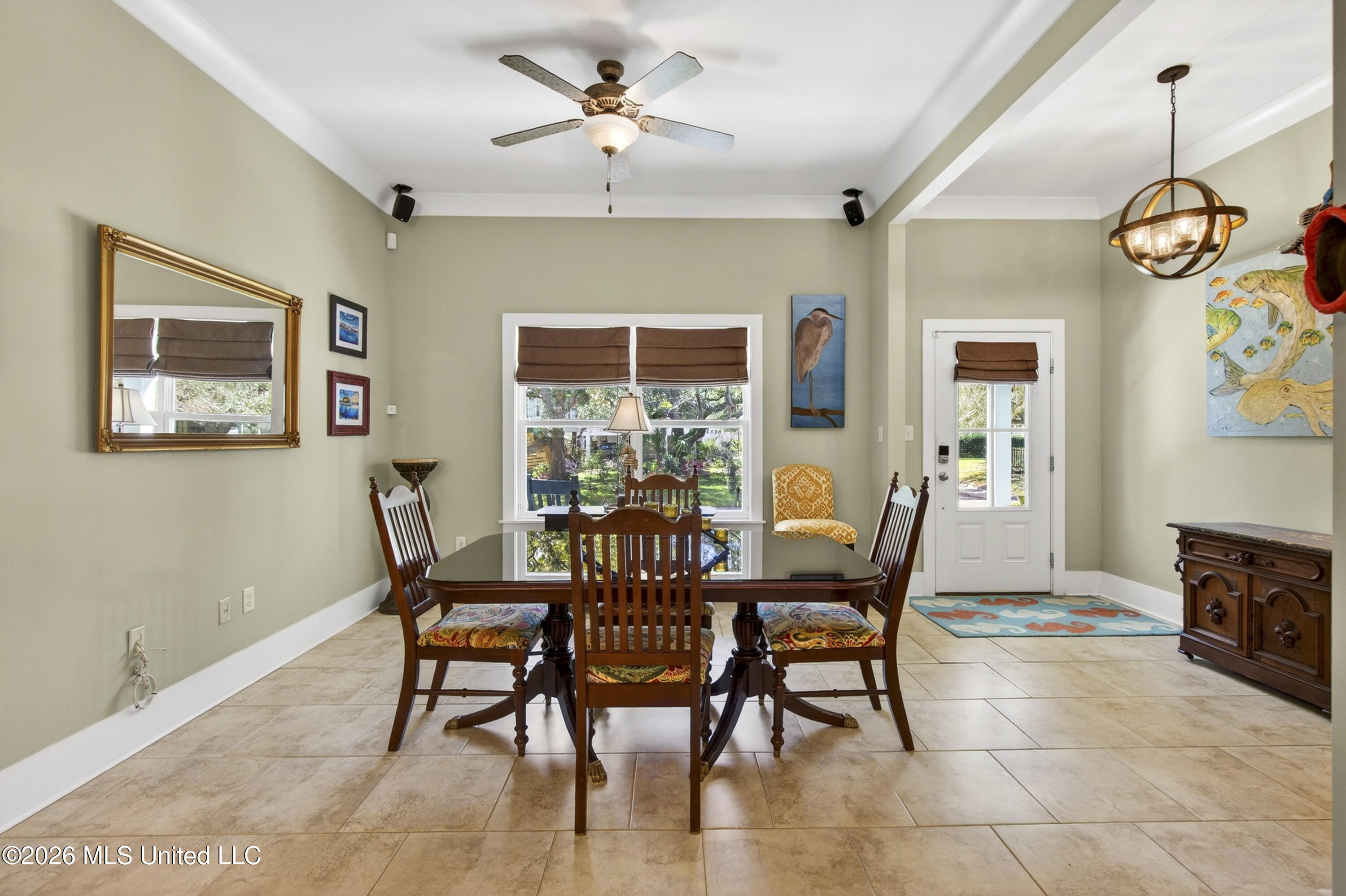 109 E Azalea Drive Property Photo 6