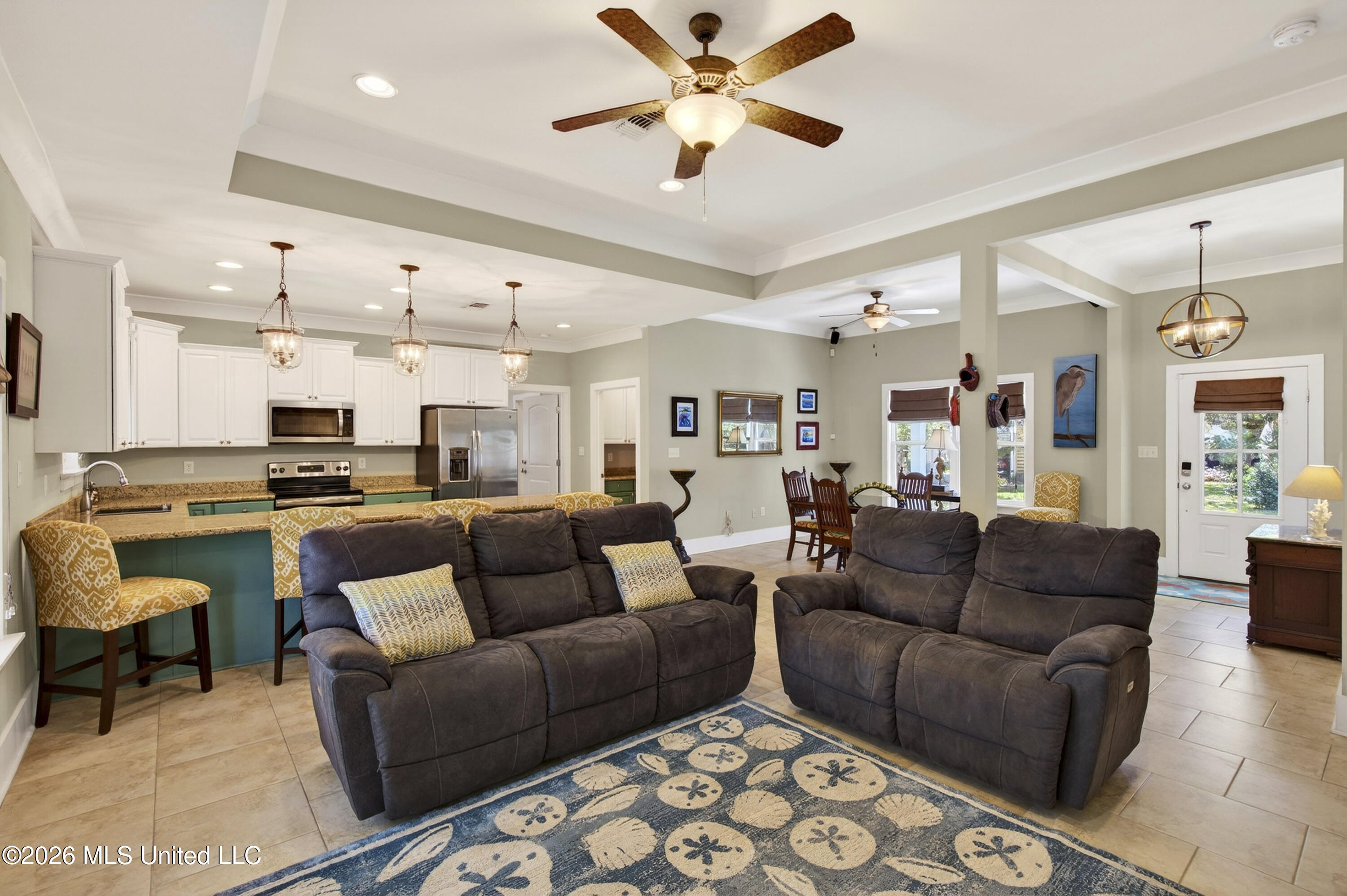 109 E Azalea Drive Property Photo 9