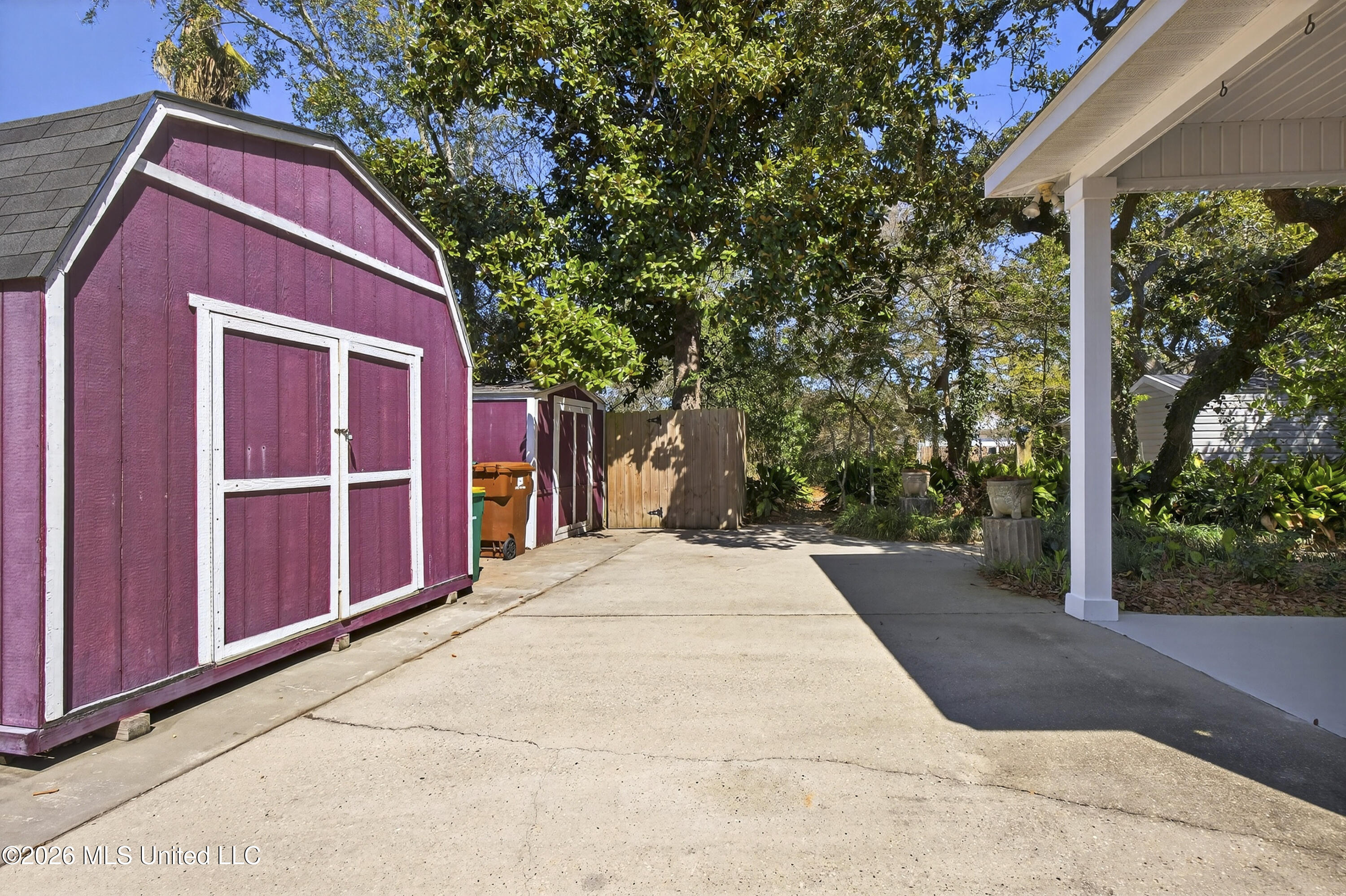 109 E Azalea Drive Property Photo 26