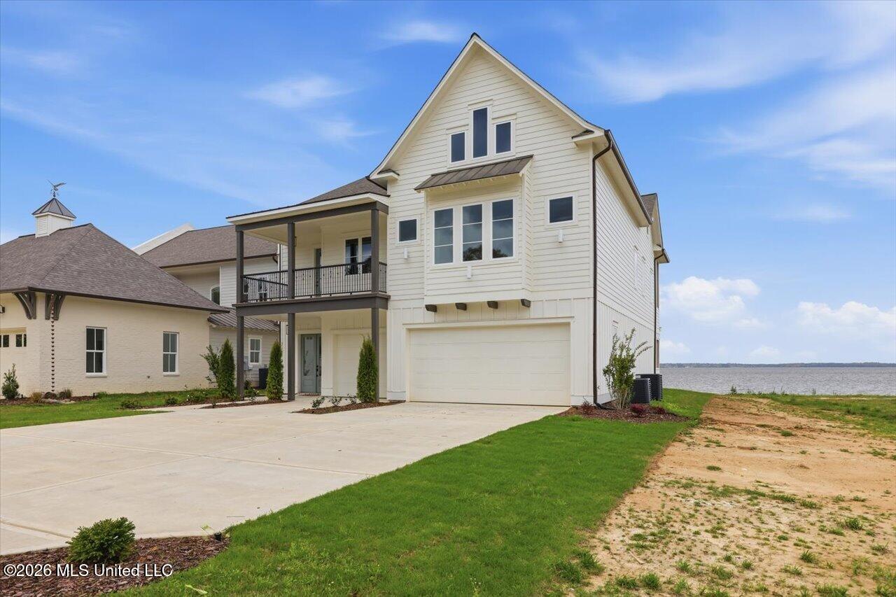 611 Osprey Cove Property Photo 3