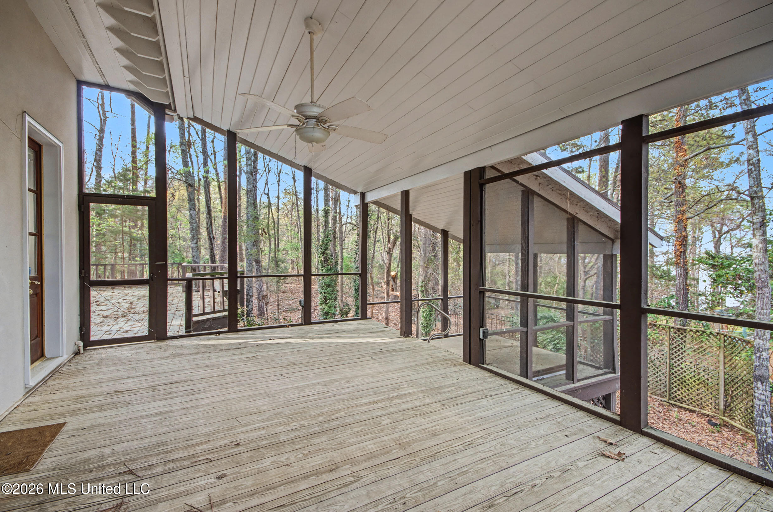104 Grey Brant Court Property Photo 16