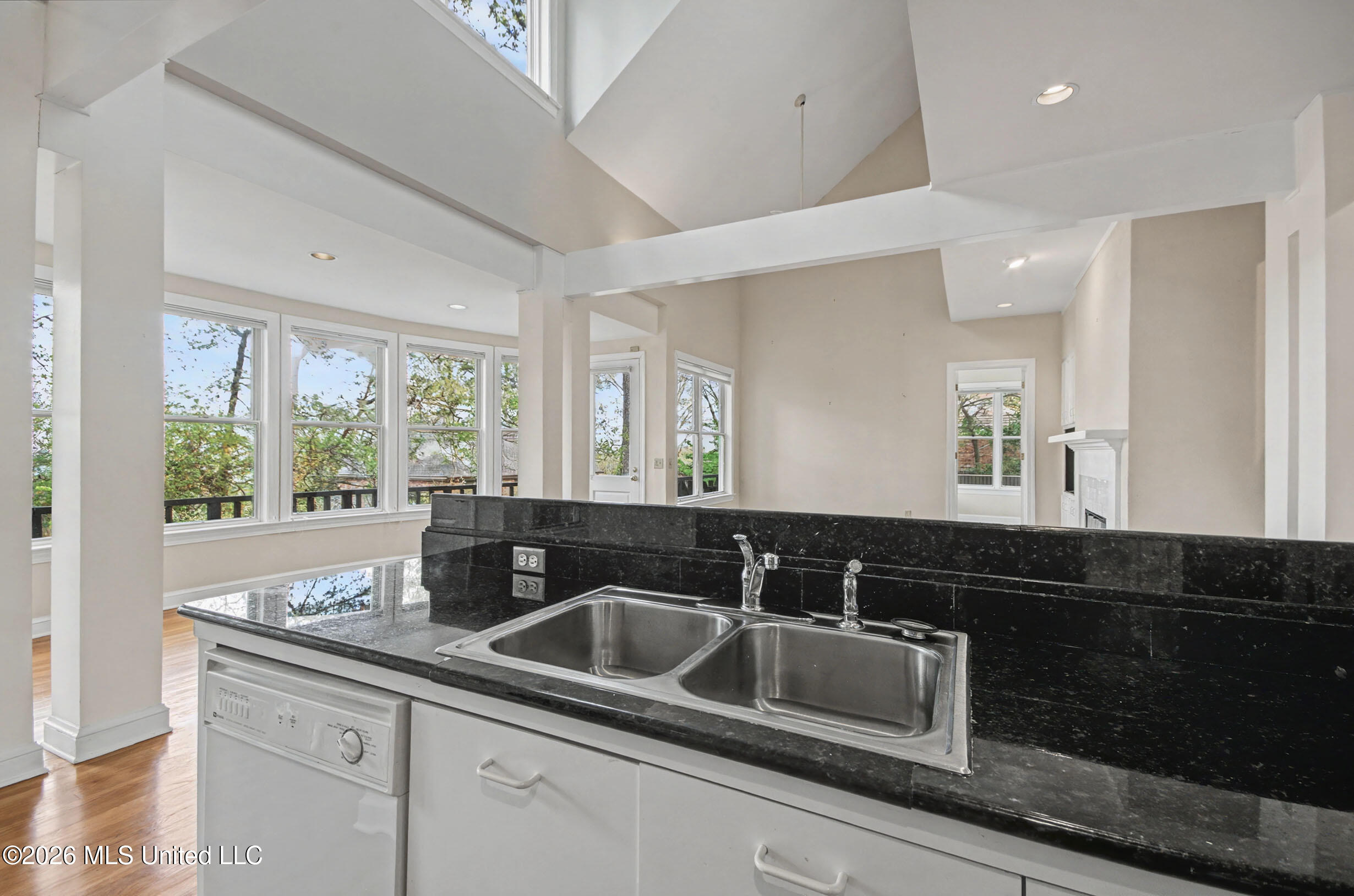 104 Grey Brant Court Property Photo 44