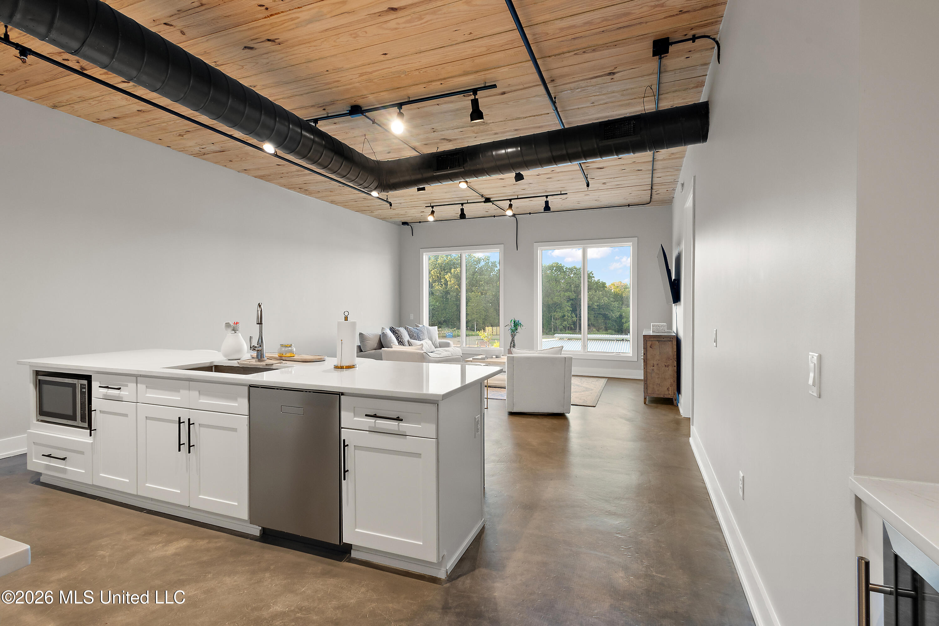 145 Republic Street Property Photo 6