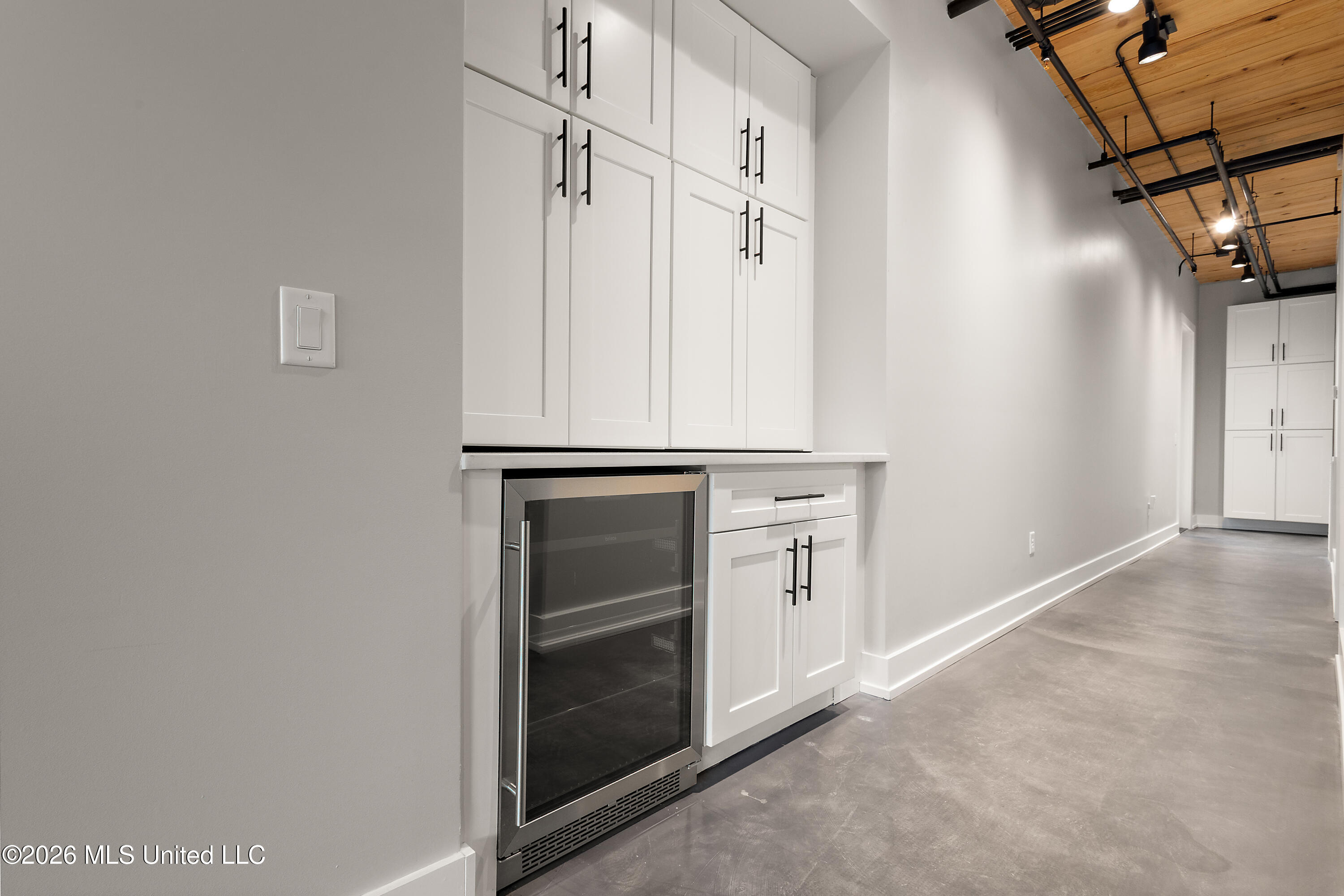 145 Republic Street Property Photo 8