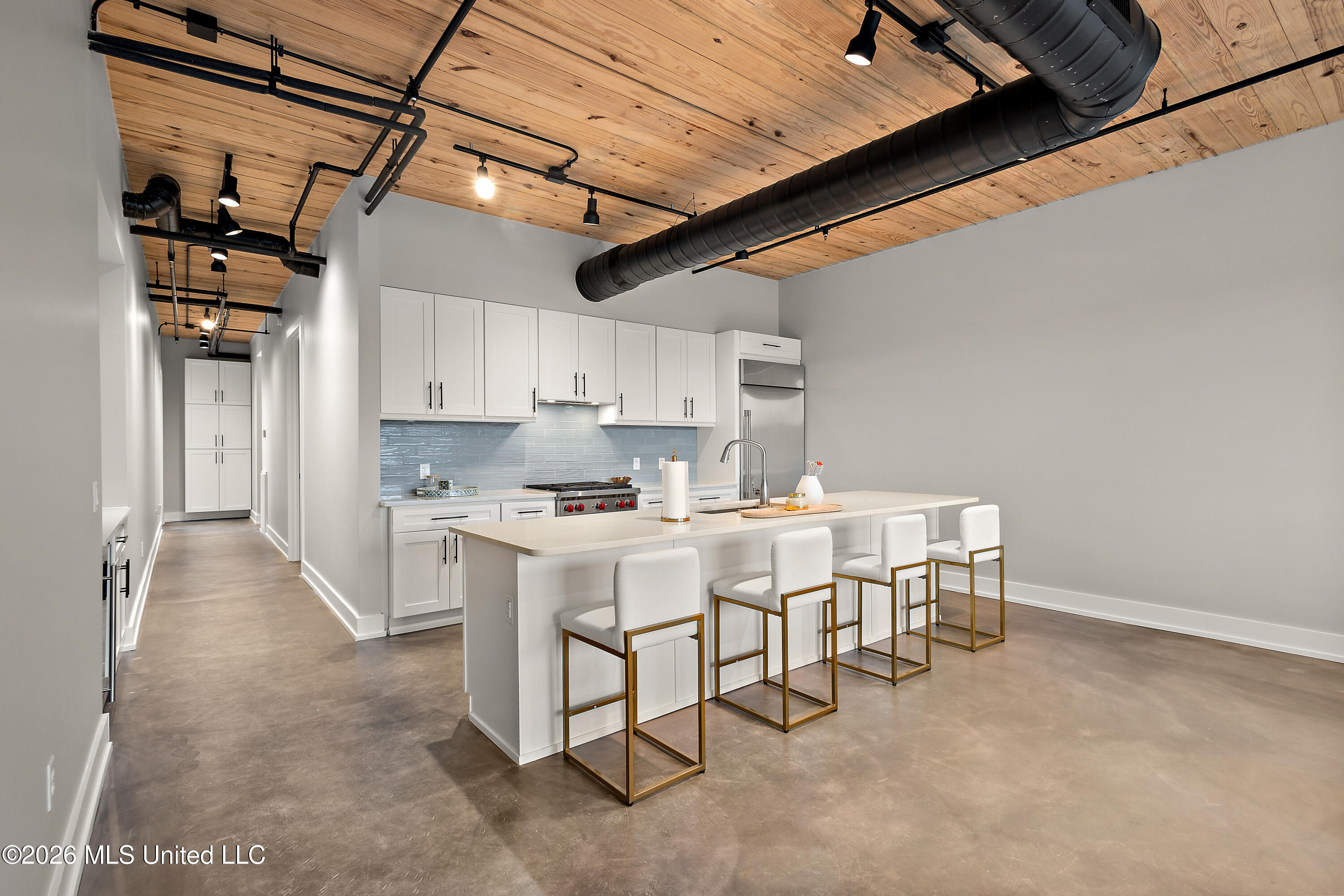 145 Republic Street Property Photo 9