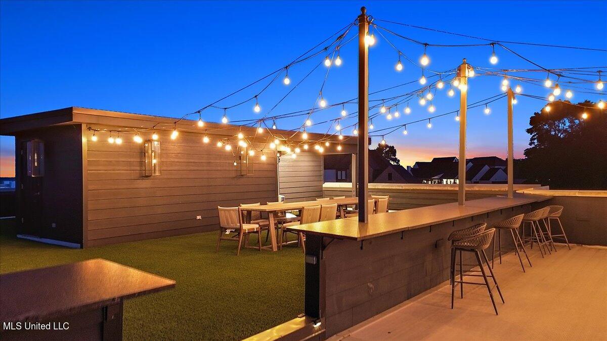 145 Republic Street Property Photo 35