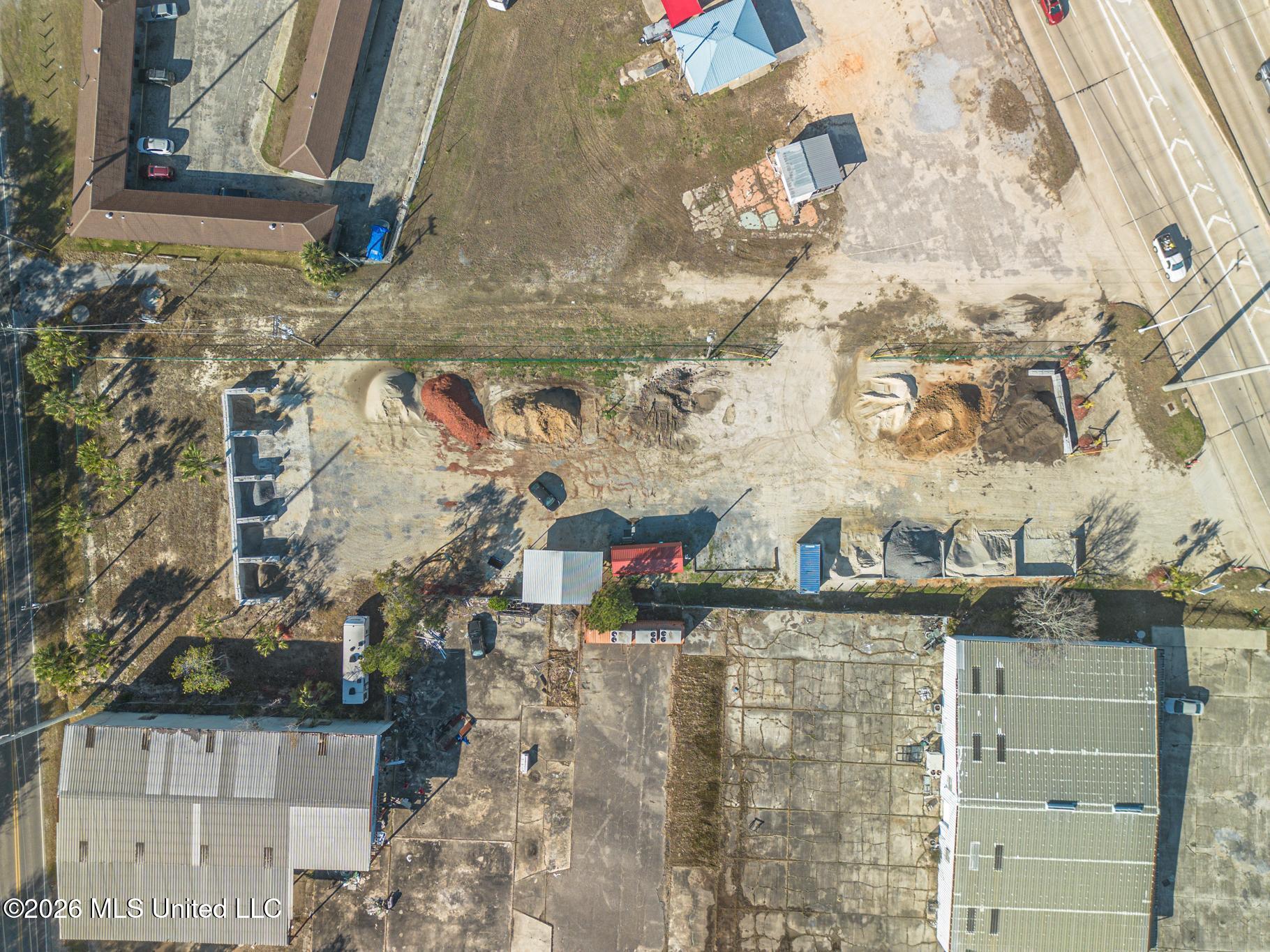 509 Hwy 90 Property Photo 2